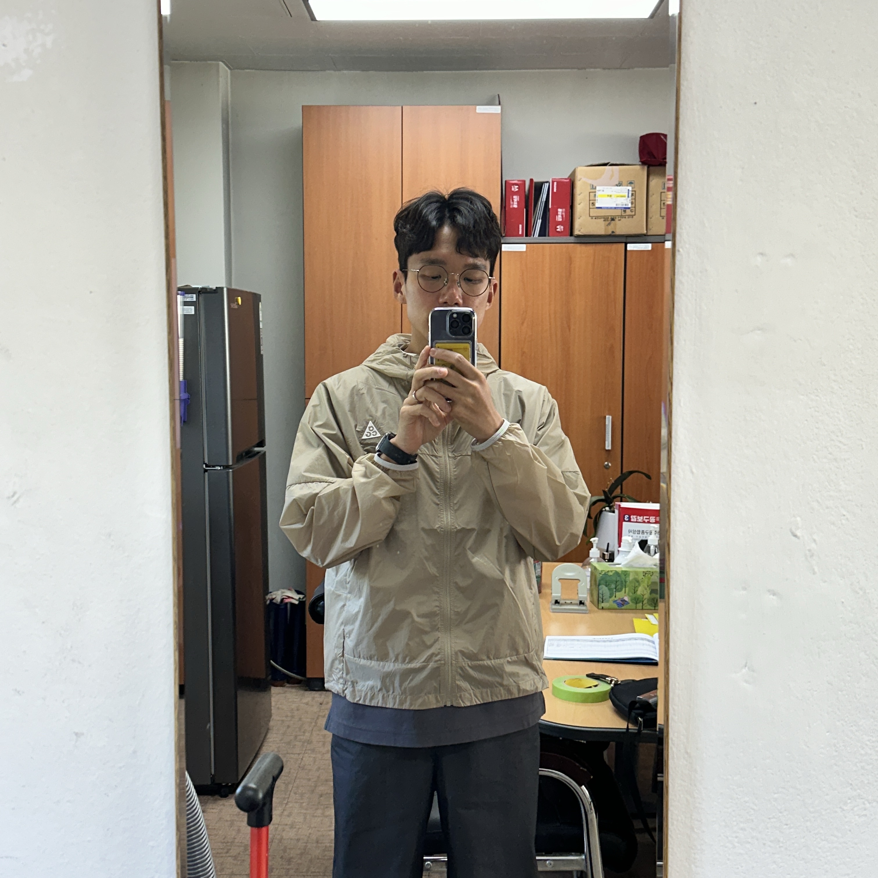 Nike ACG Windproof Cinder Cone Jacket Khaki Summit White - Asia 착용 스타일