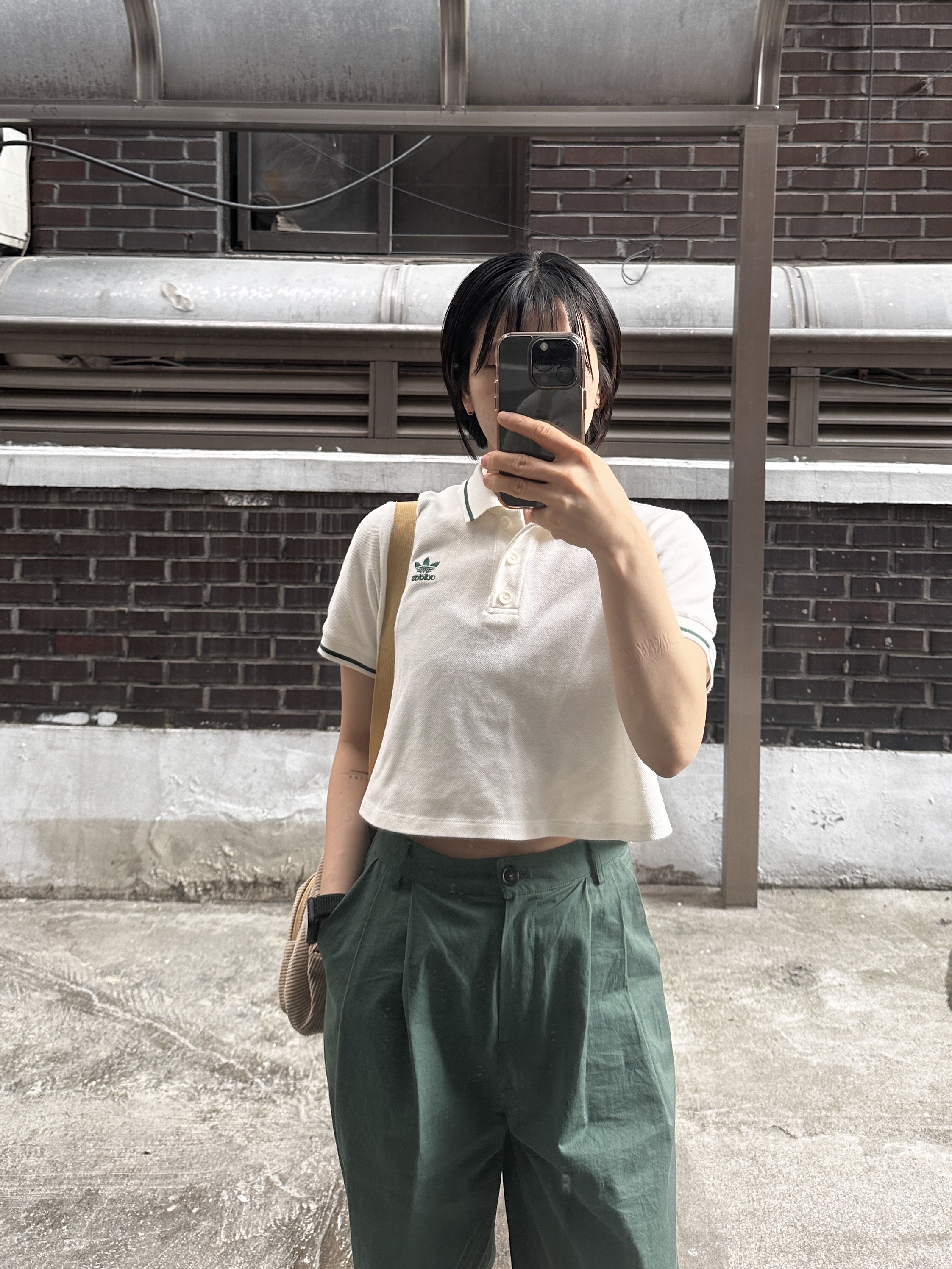 Jansport Half Pint FX Corduroy Mini Backpack Curry, Adidas Samba Vegan White Black 착용 스타일 - 4