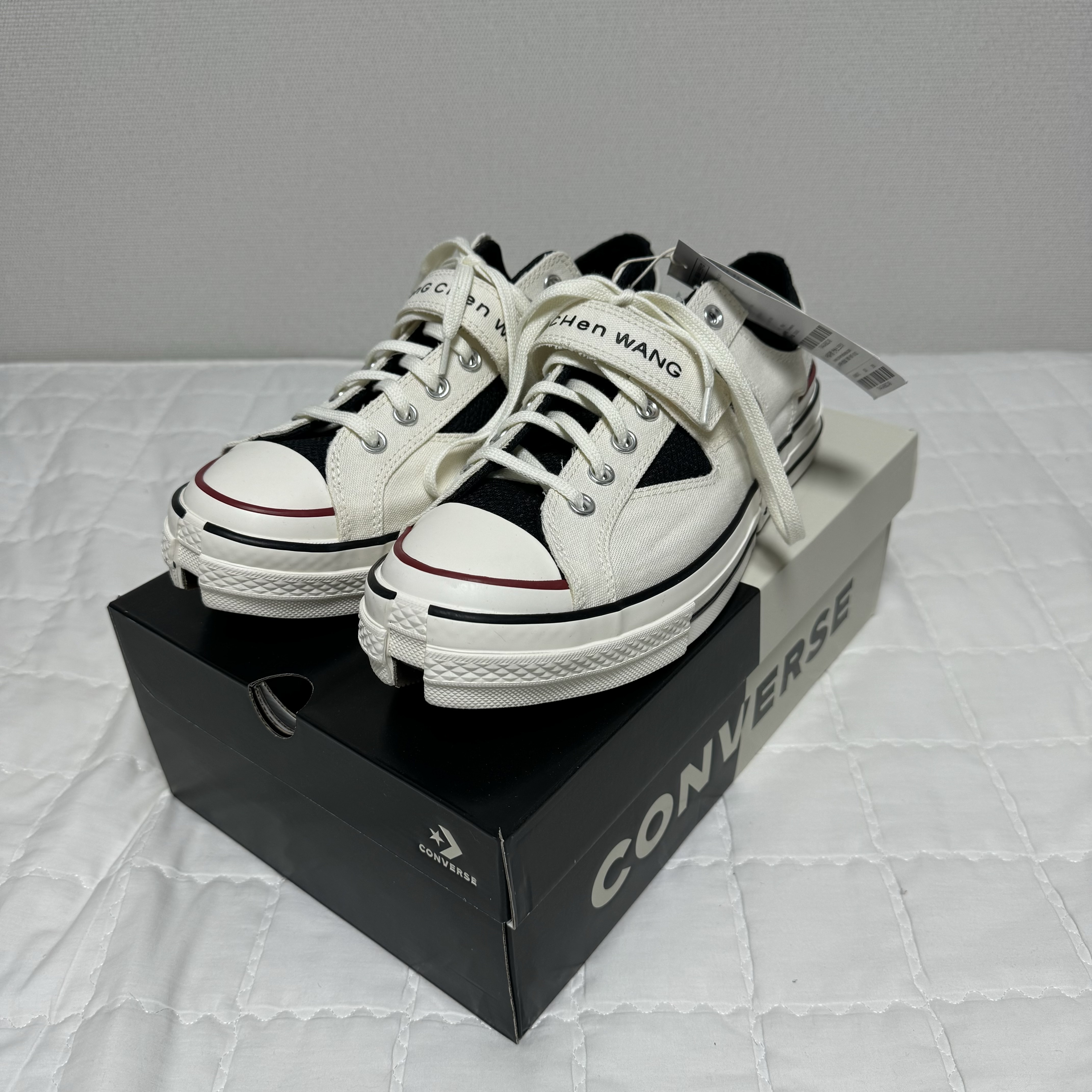 Converse x Feng Chen Wang Chuck 70 Ox 2-in-1 Black, Converse x Feng Chen Wang Chuck 70 Ox 2-in-1 Egret 착용 스타일 - 6