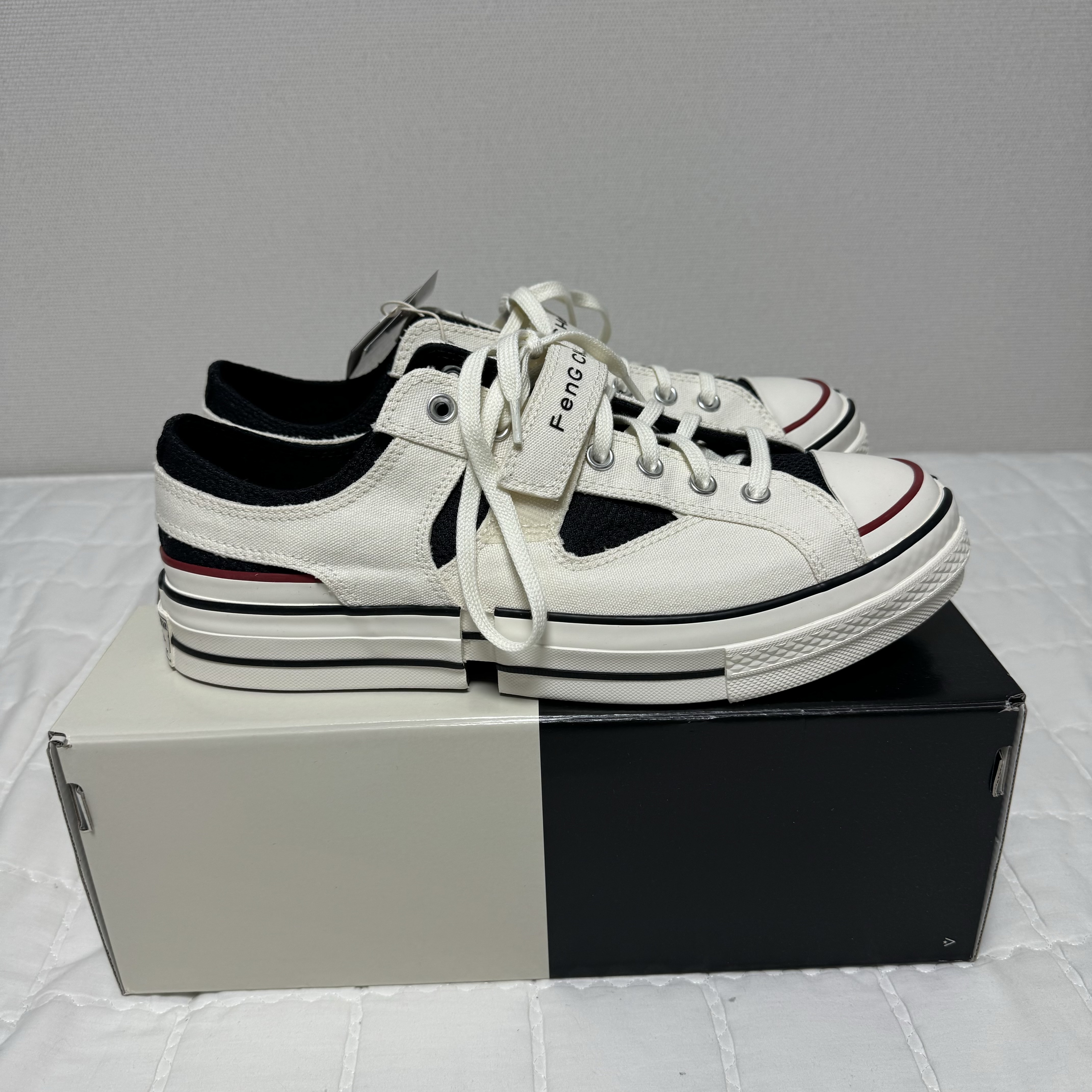 Converse x Feng Chen Wang Chuck 70 Ox 2-in-1 Black, Converse x Feng Chen Wang Chuck 70 Ox 2-in-1 Egret 착용 스타일 - 4