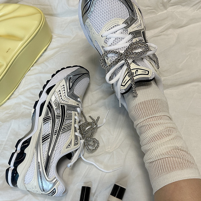 (W) Asics Gel-Kayano 14 White Midnight 착용 스타일 - 4
