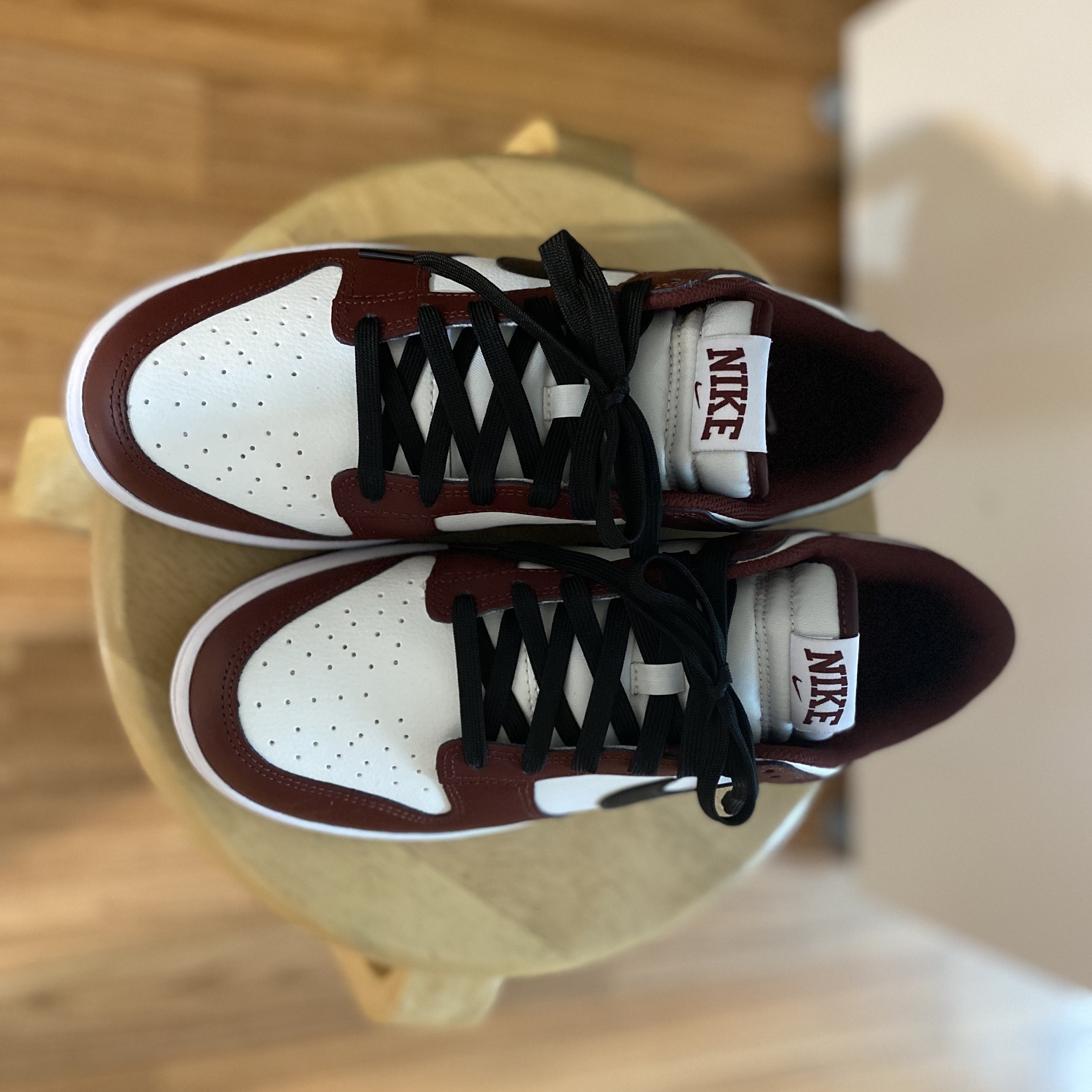 Nike Dunk Low Dark Team Red 착용 스타일