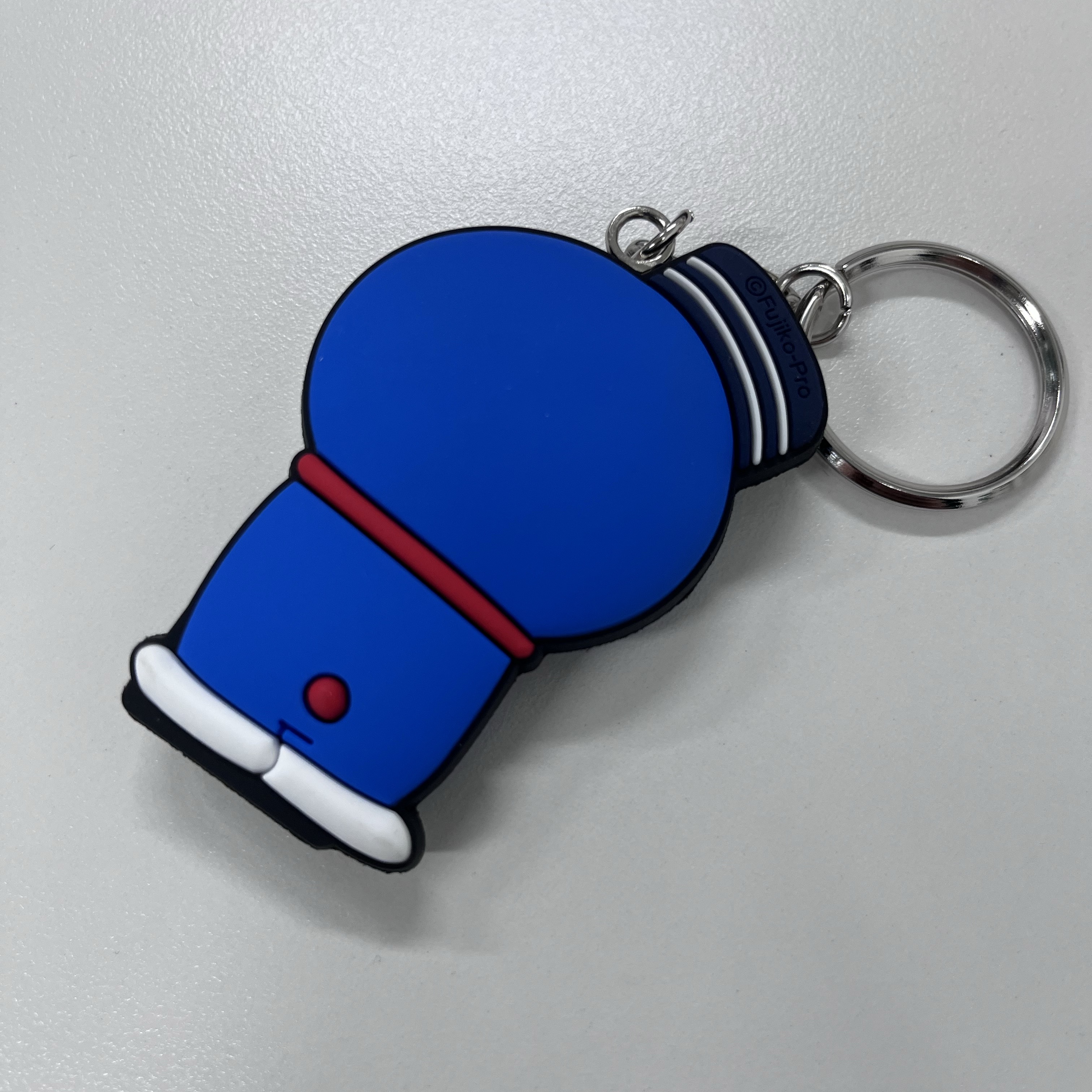 Porter x Doraemon Key Charm Front Olive 착용 스타일 - 2