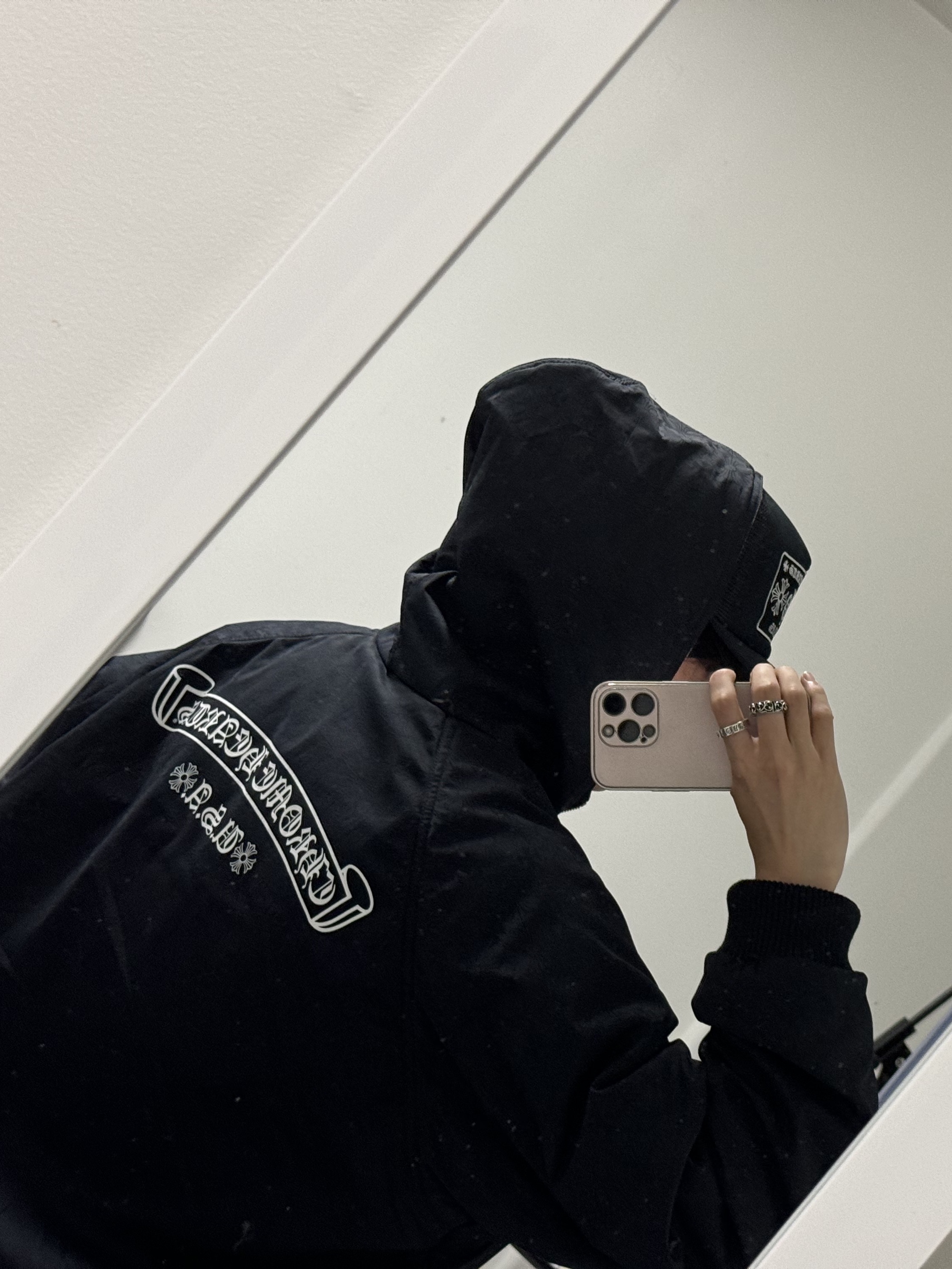 Chrome Hearts CH Hollywood Trucker Hat Black 착용 스타일 - 4