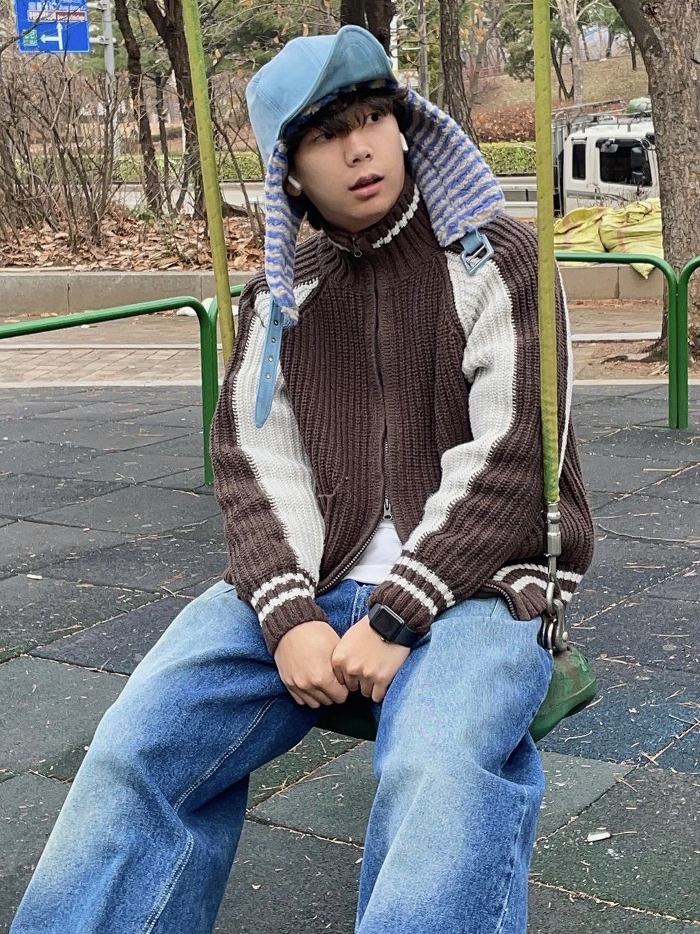 Problemallways Papa's Side Pocket Earflap Cap Blue, Problemallways Papa's Side Pocket Earflap Cap Pink 착용 스타일