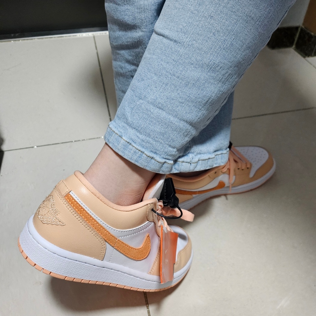 (W) Jordan 1 Low Sunset Haze 착용 스타일 - 2