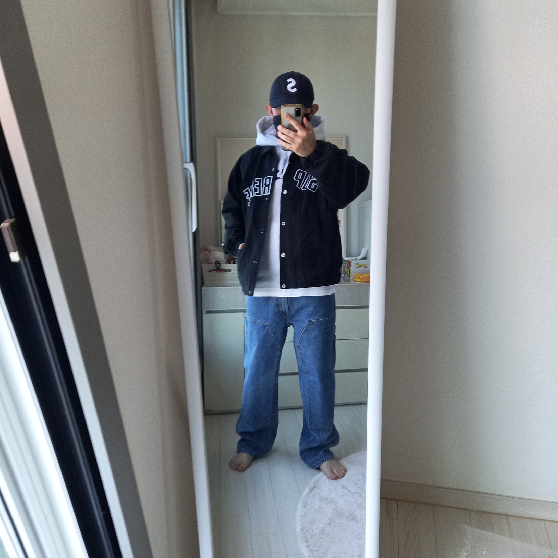 Supreme Arc Denim Coaches Jacket Black - 24SS, Supreme Seersucker S Logo 6-Panel Black - 24SS 착용 스타일 - 3