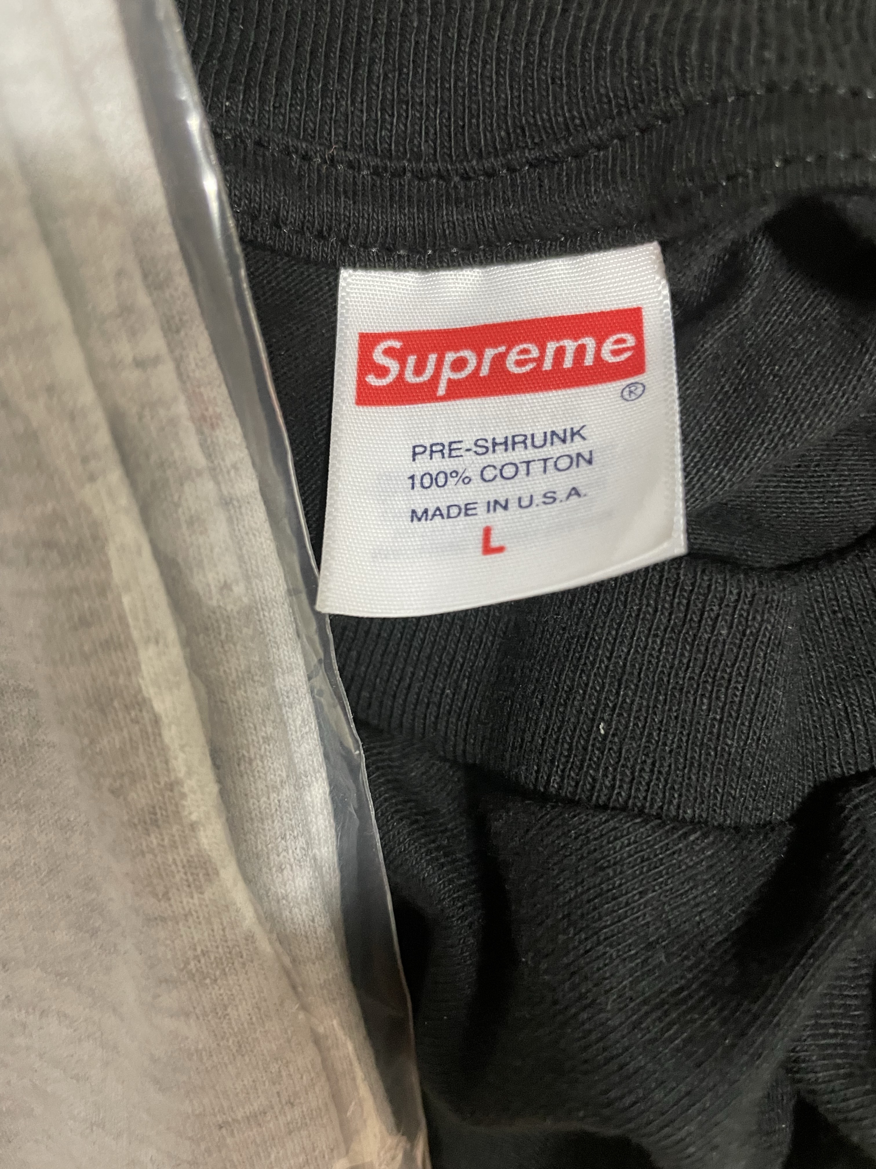 Supreme Pinline T-Shirt Black - 24SS 착용 스타일 - 1