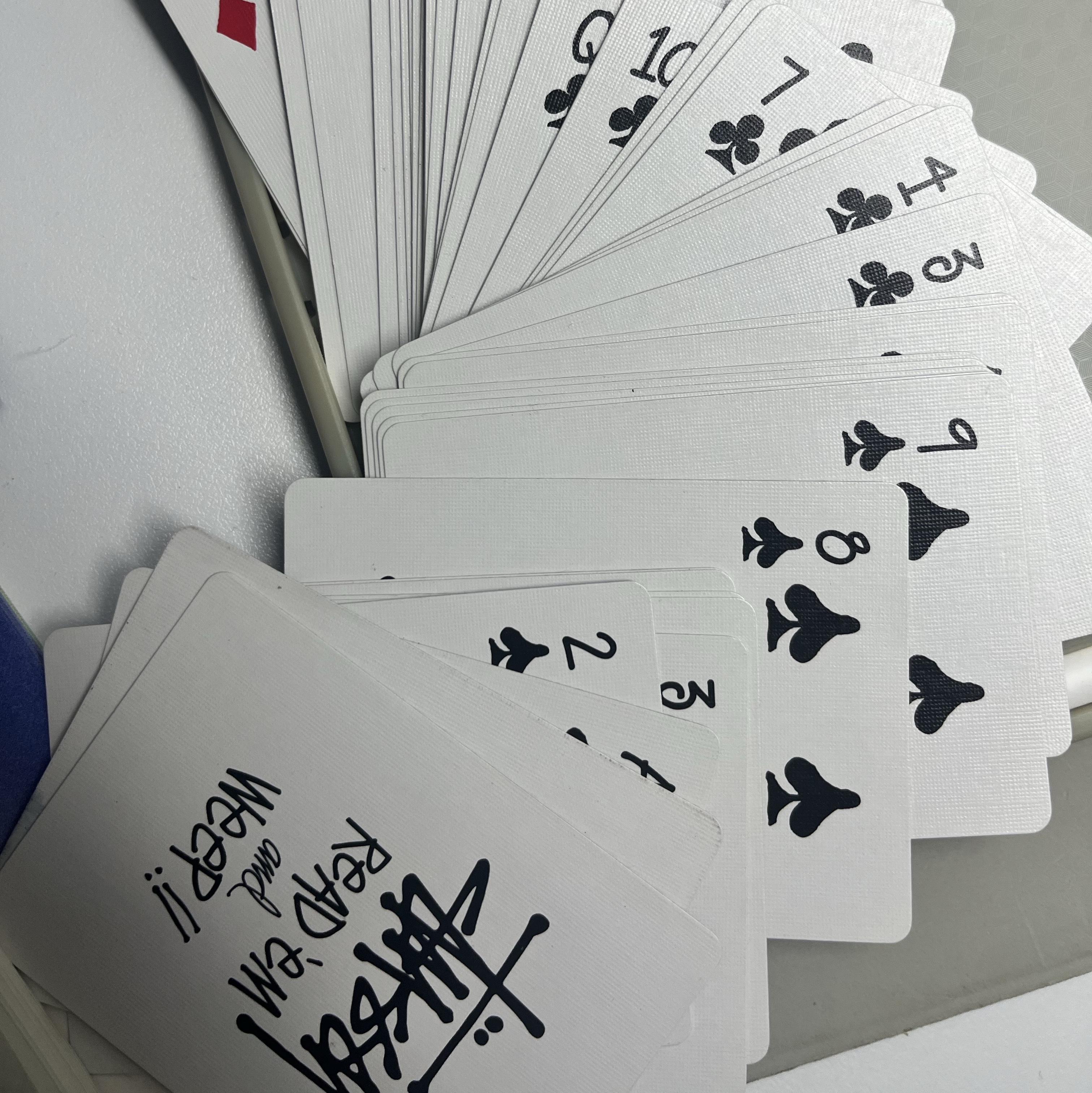 Stussy Playing Cards Black 착용 스타일