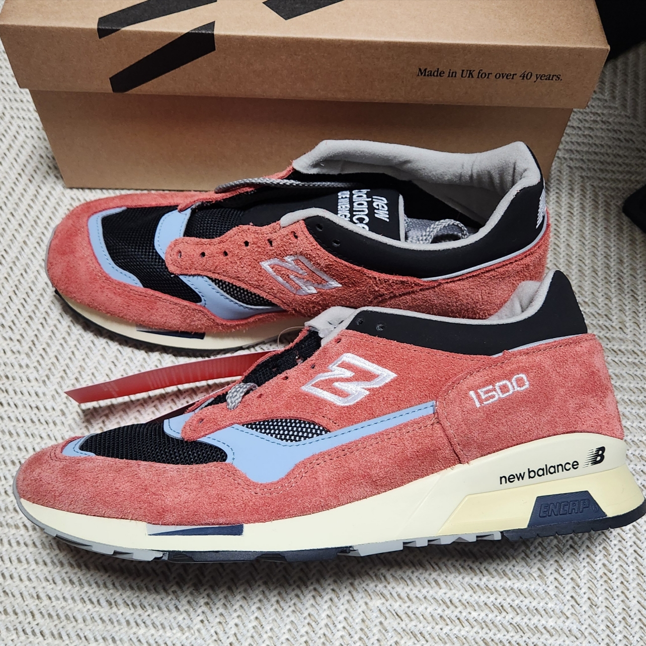 New Balance 1500 Made in UK Blood Orange 착용 스타일