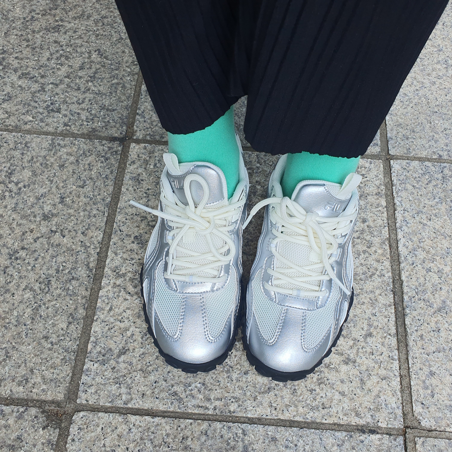 Fila Echappe MS Silver Moon 착용 스타일 - 1