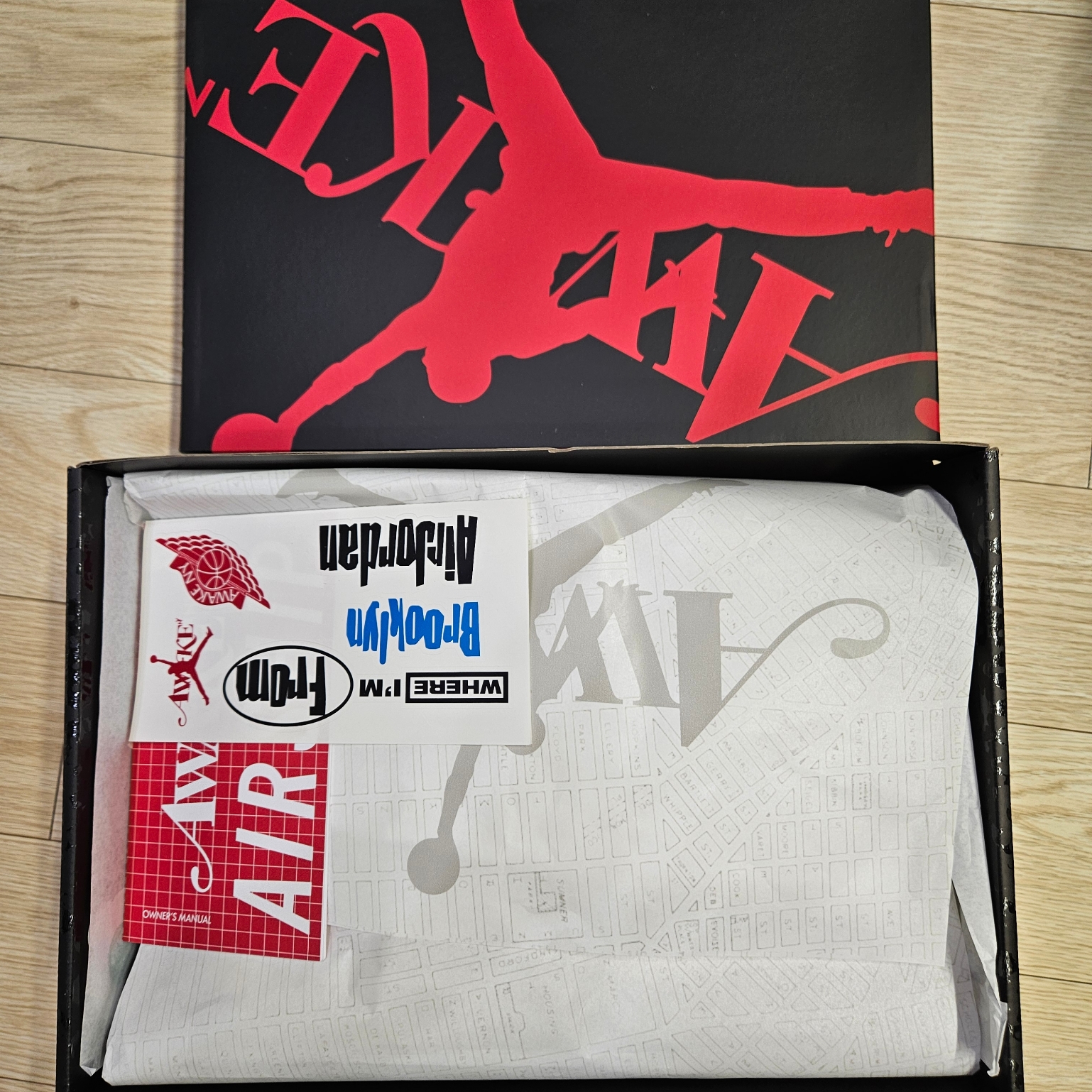 Jordan x Awake NY Air Ship PE SP Sail University Red 착용 스타일 - 2