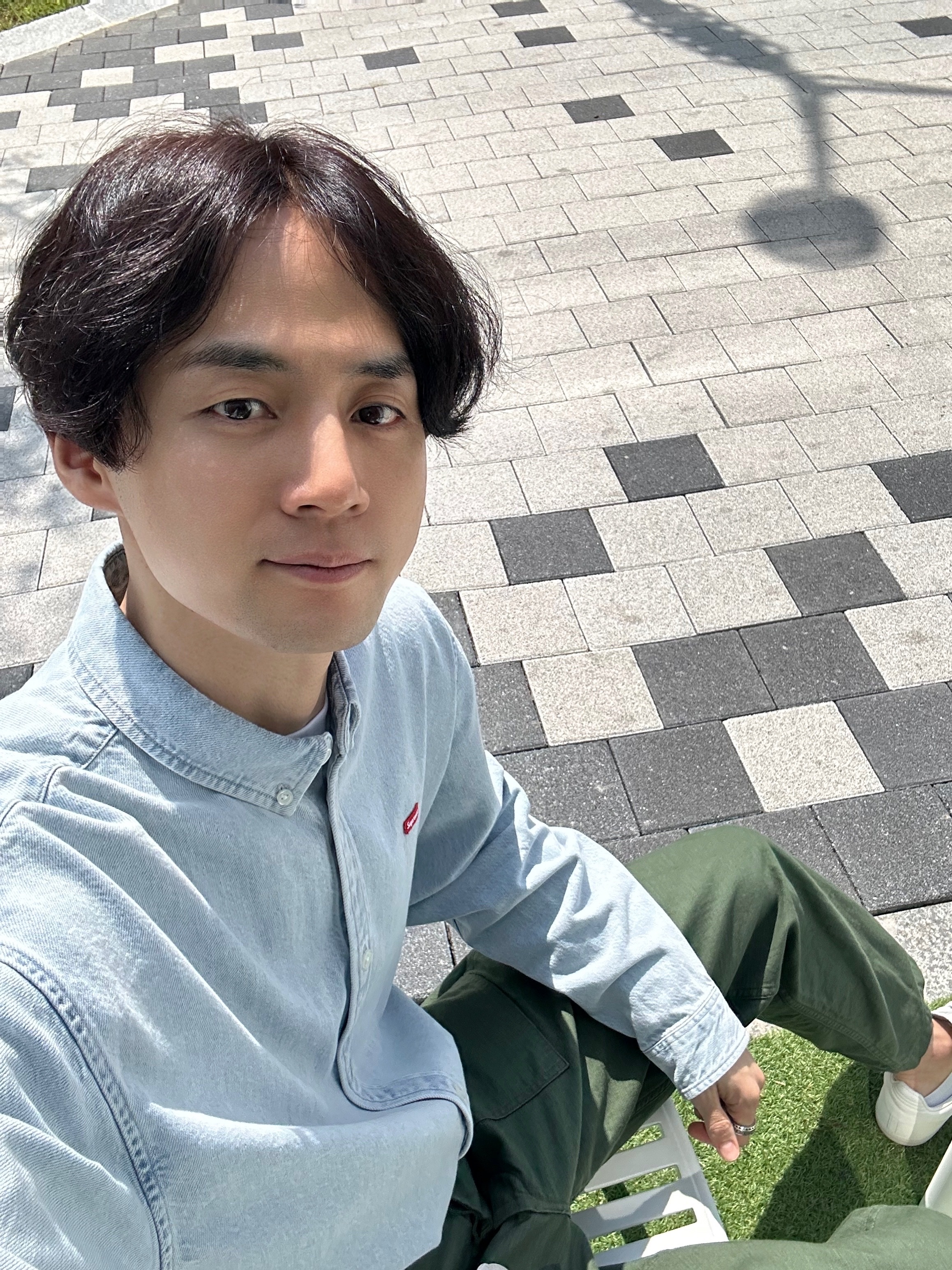 Supreme Small Box Shirt Washed Blue - 24SS, Orslow 5002 US Army Fatigue Pants Green 착용 스타일 - 1