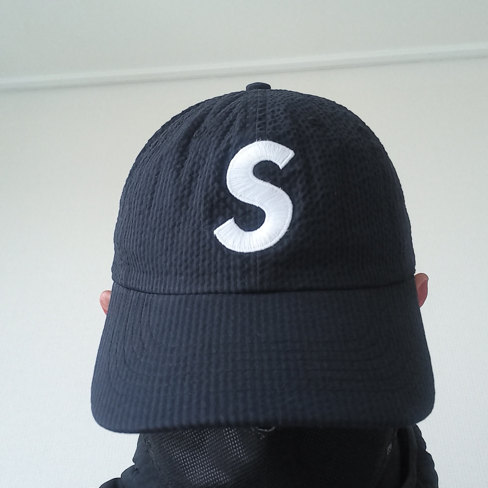 Supreme Seersucker S Logo 6-Panel Black - 24SS 착용 스타일 - 1