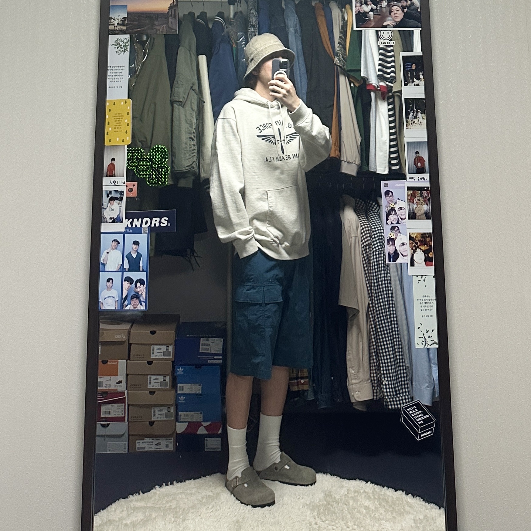 Birkenstock Boston Soft Footbed Taupe - Narrow 착용 스타일