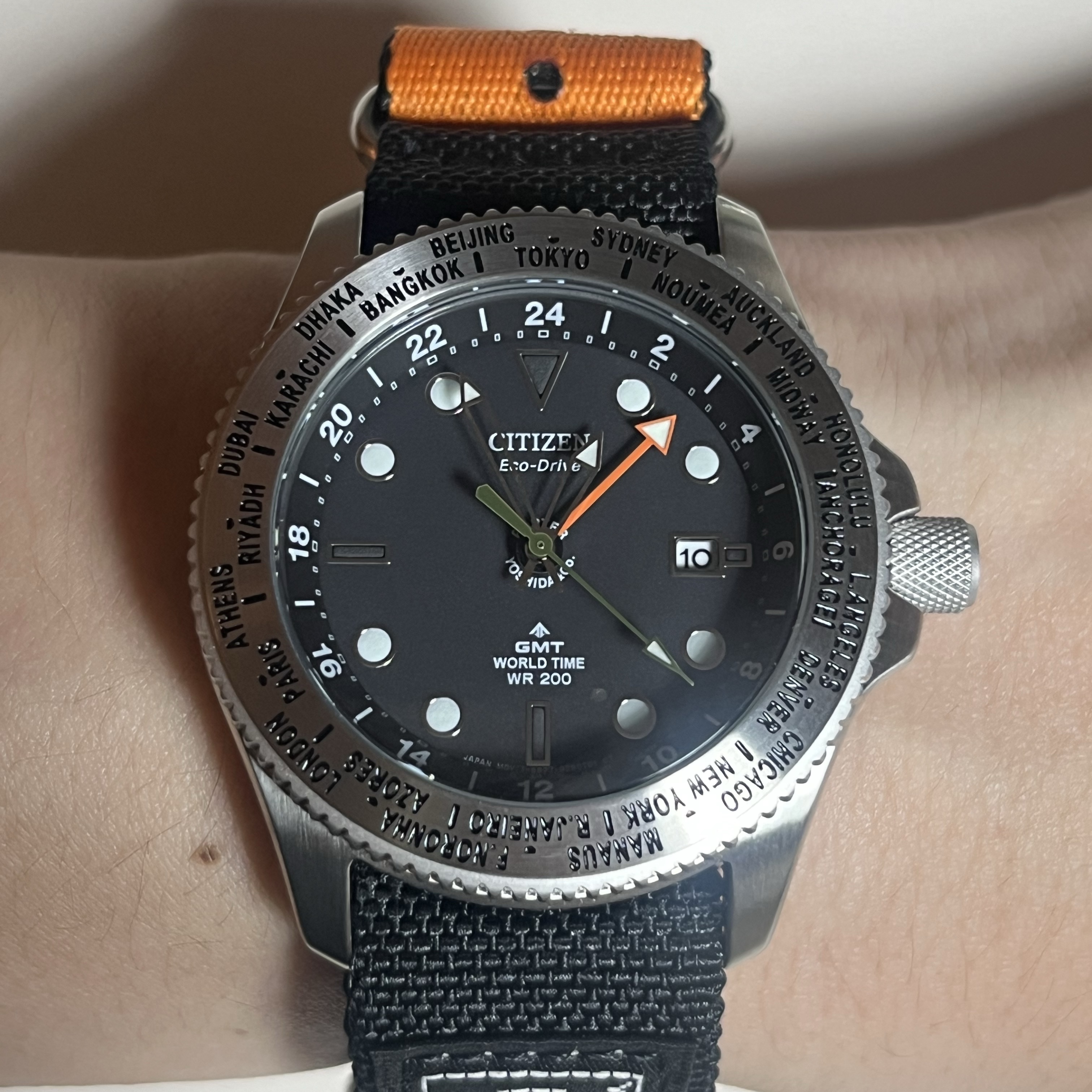 Citizen x Porter GMT World Time Black 착용 스타일 - 2