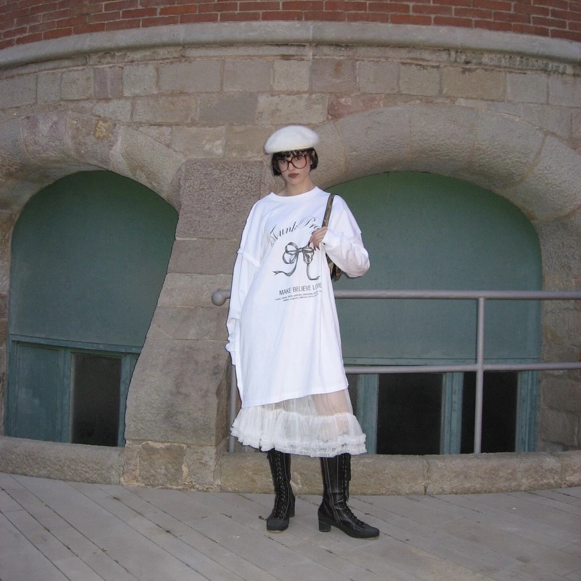TRUNKPROJECT Printed Long Sleeve T-Shirt White, TRUNKPROJECT Printed Long Sleeve T-Shirt Grey 착용 스타일