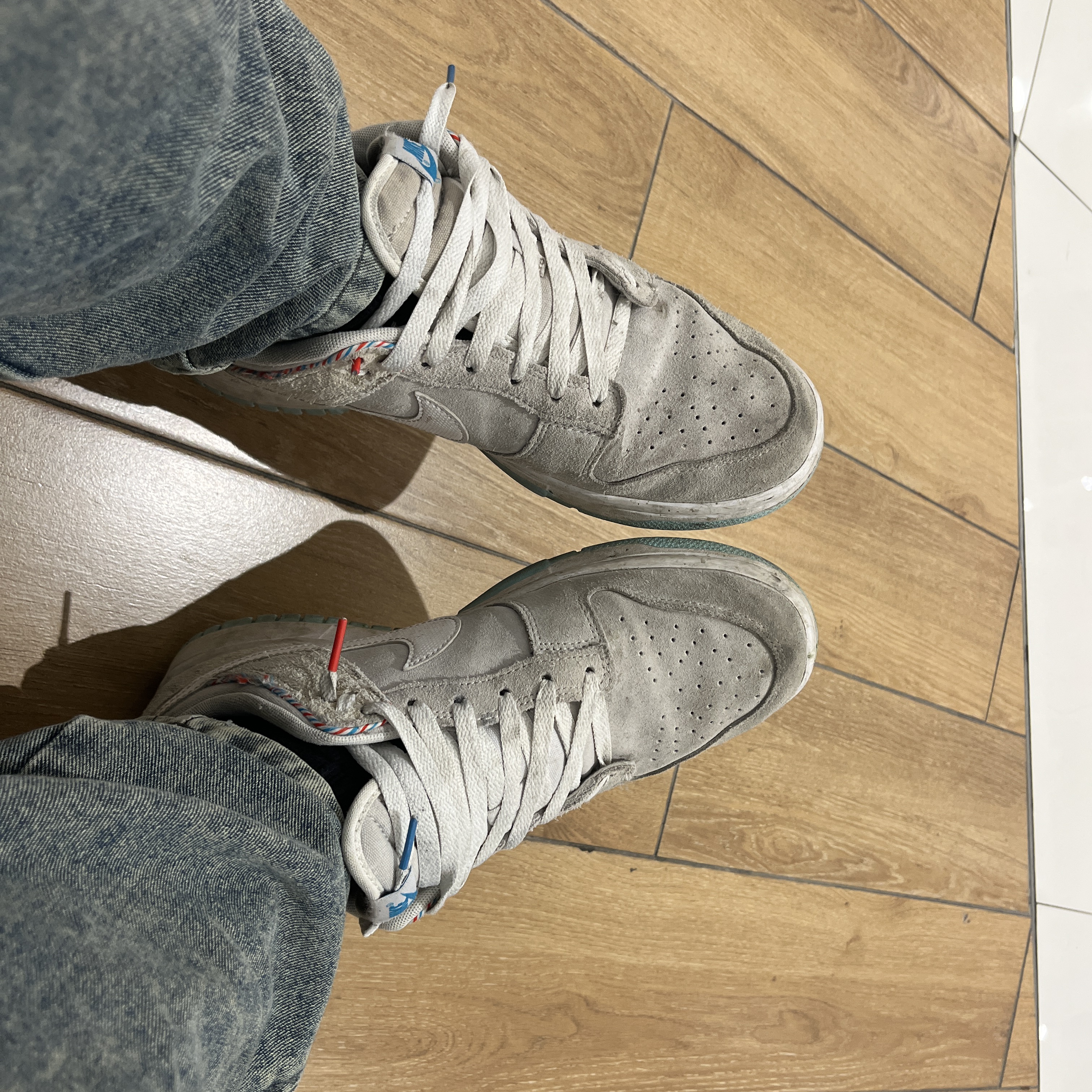 Nike Dunk Low Retro SE Barber Shop Grey 착용 스타일 - 2