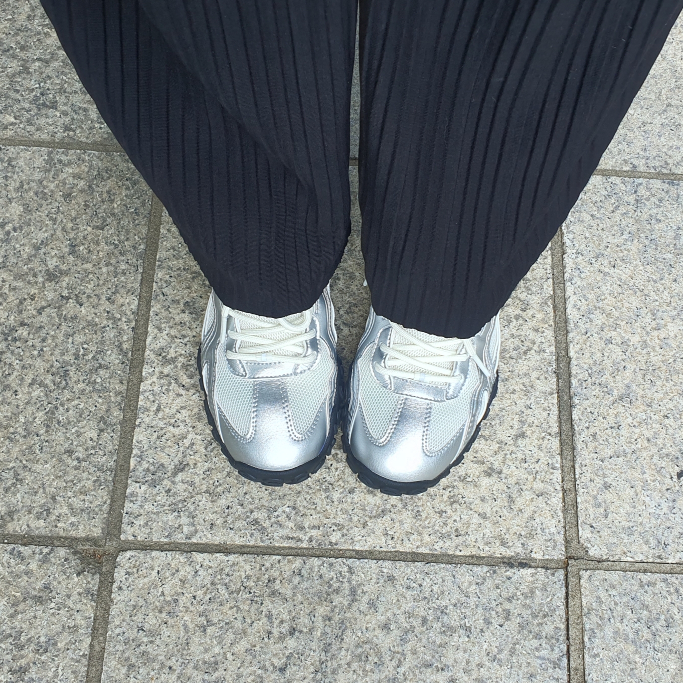 Fila Echappe MS Silver Moon 착용 스타일 - 2