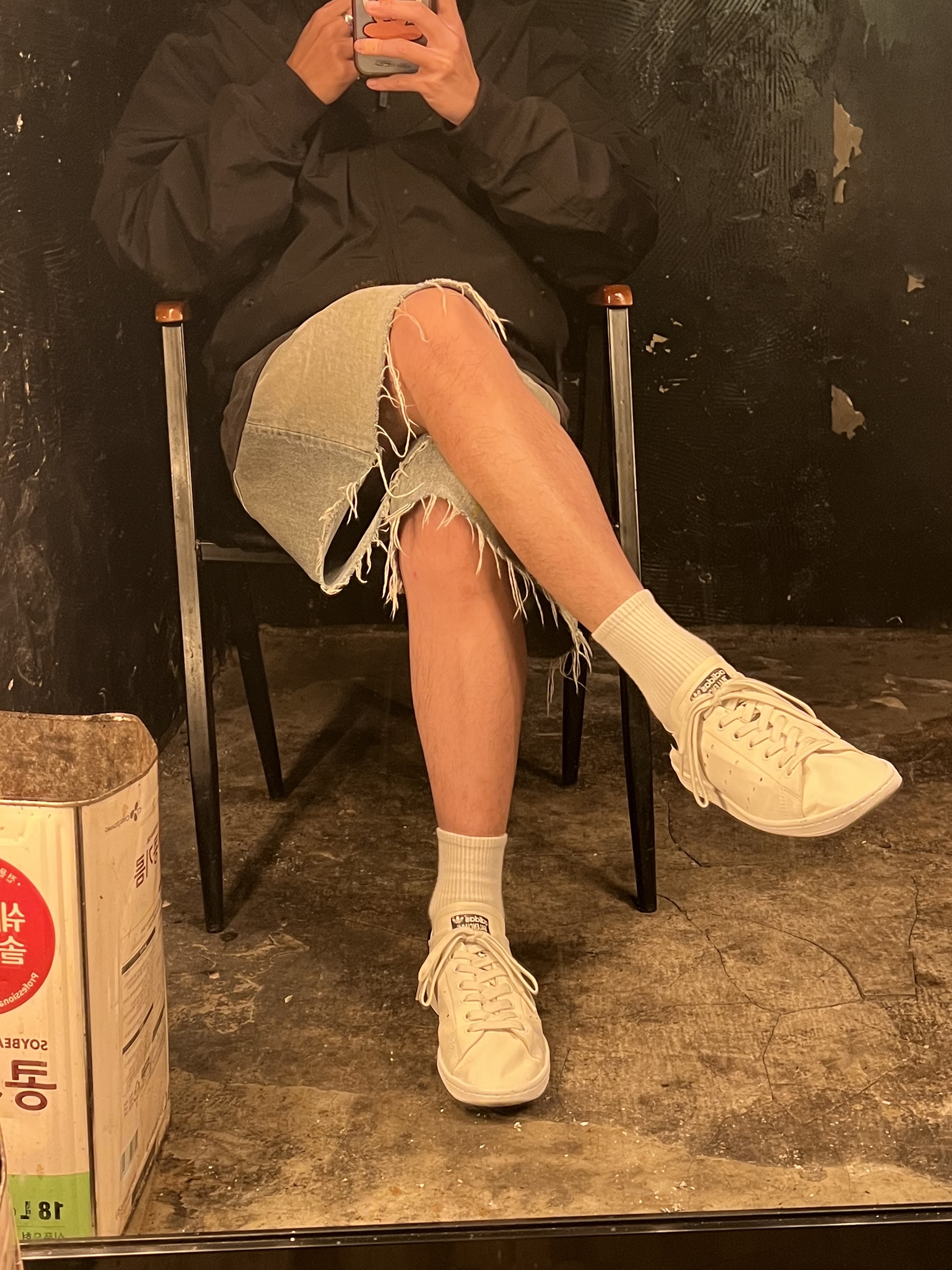 Saint Mxxxxxx x Evangelion Neon S/S T-Shirt Black, Balenciaga Skater Shorts Blue 착용 스타일 - 3
