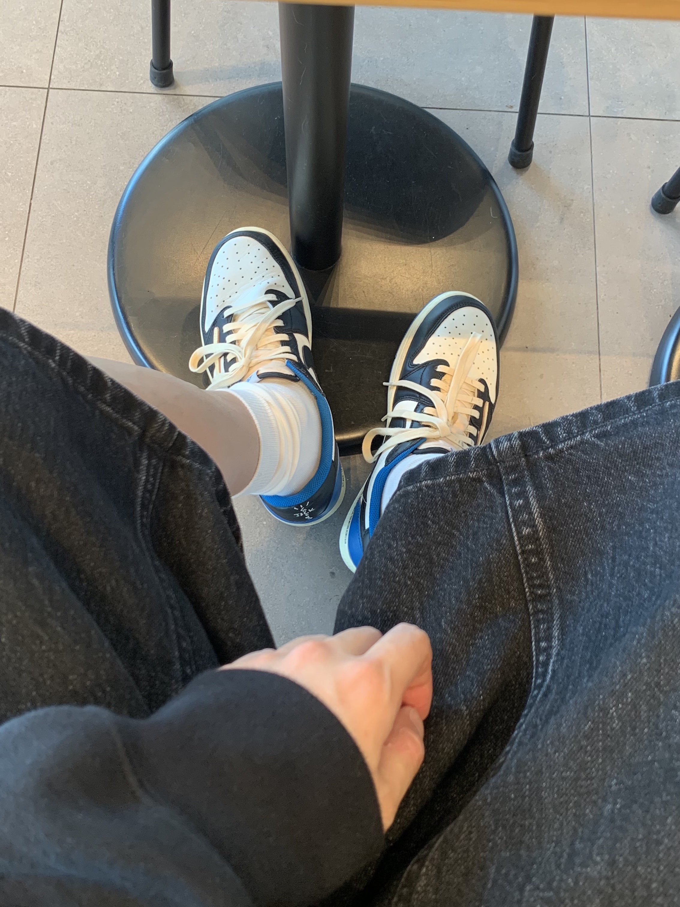 Supreme x Nike Denim Short Black - 24SS, Jordan 1 x Travis Scott x Fragment Retro Low OG SP Military Blue 착용 스타일 - 1