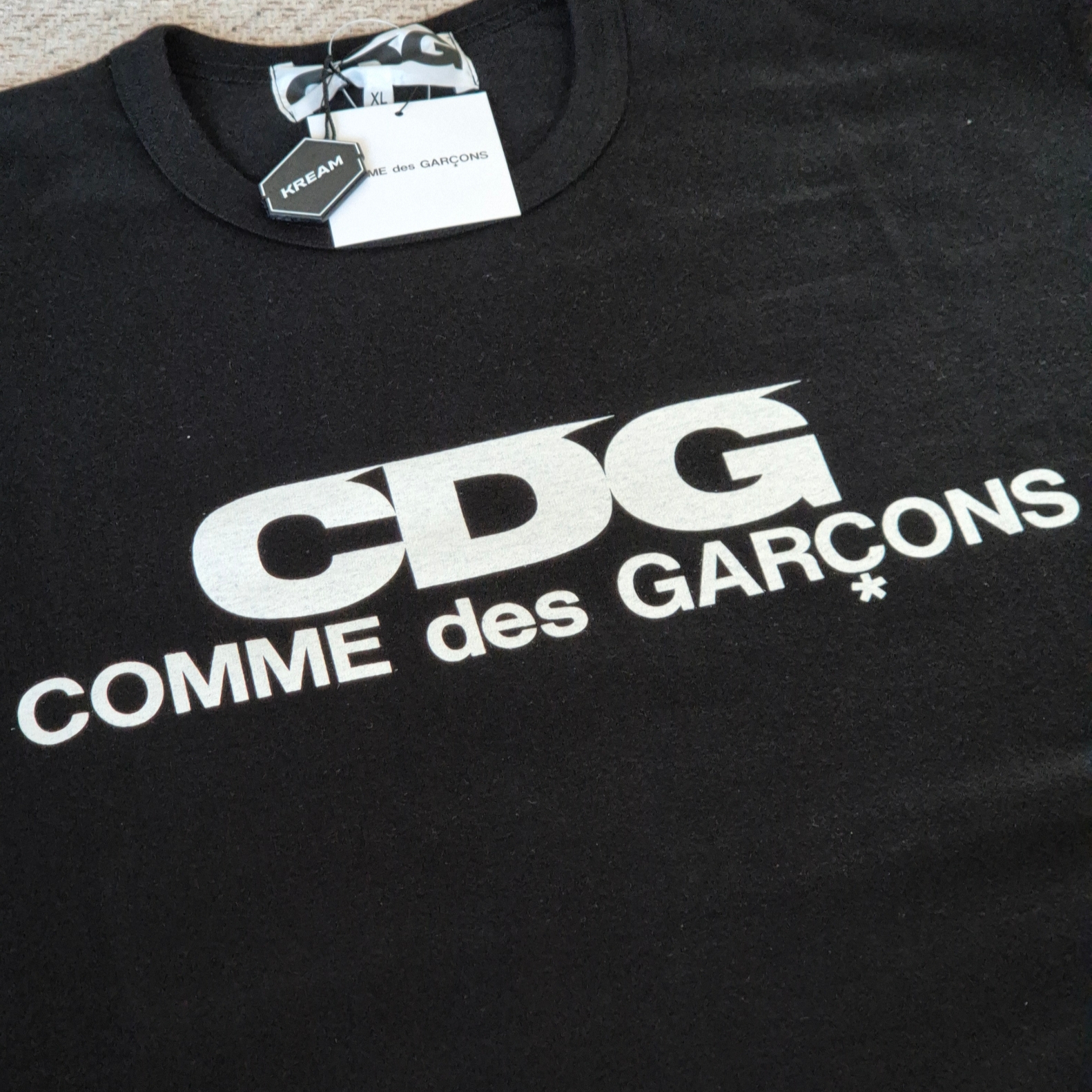 CDG Logo T-Shirt Black 착용 스타일