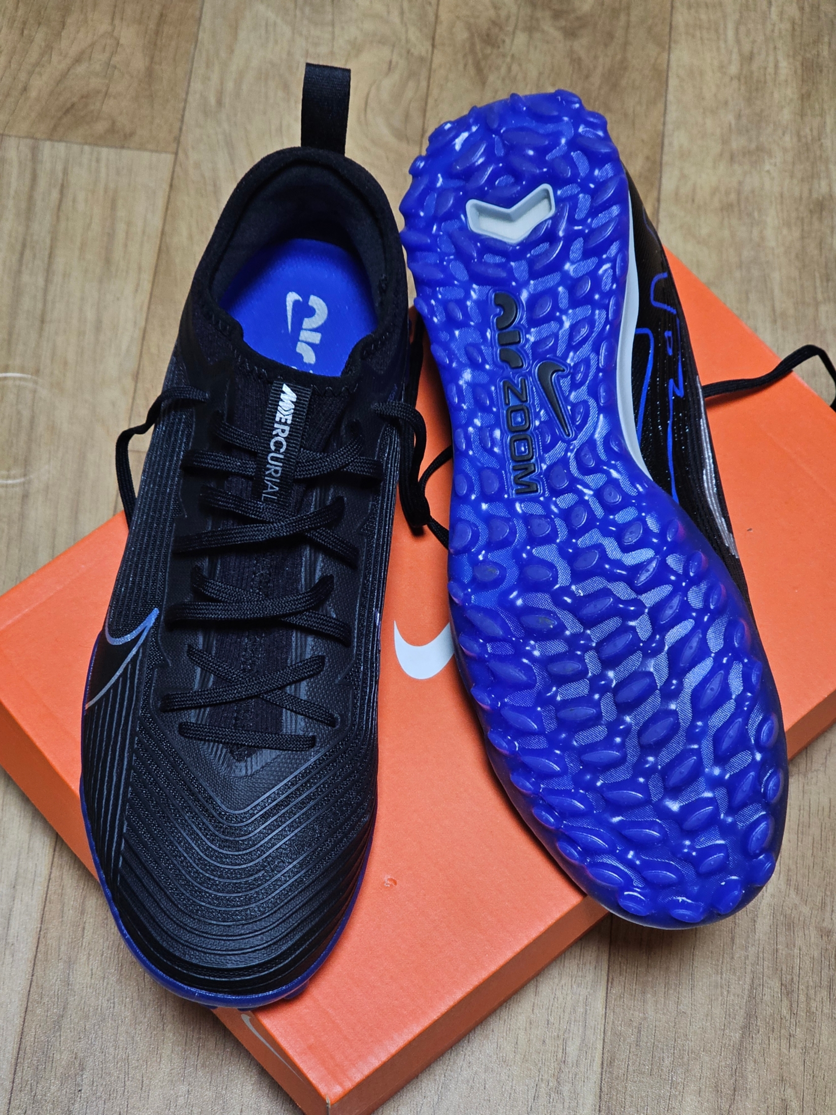 Nike Zoom Mercurial Vapor 15 Pro TF Black Hyper Royal 착용 스타일 - 1