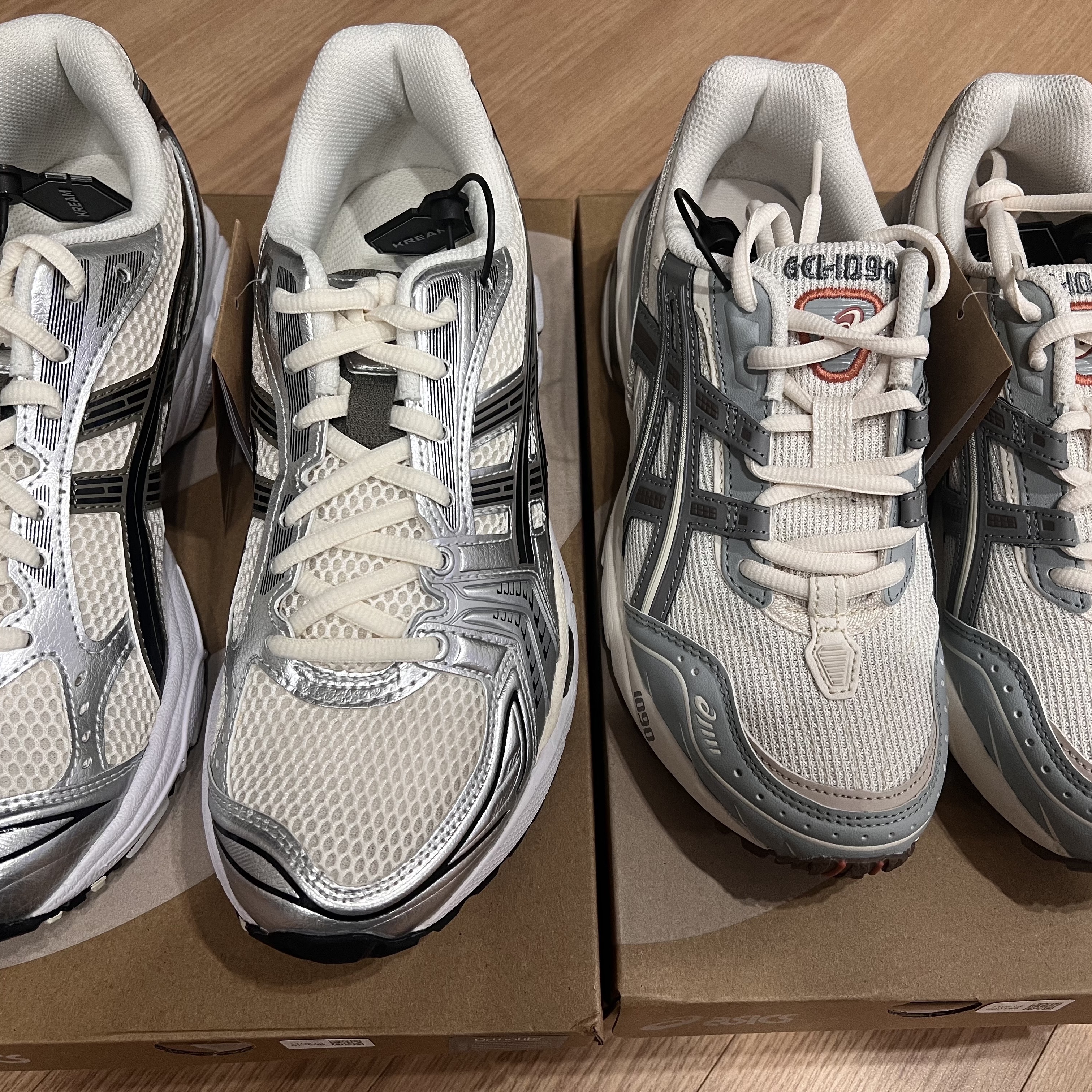 Asics Gel-Kayano 14 Cream Black 착용 스타일