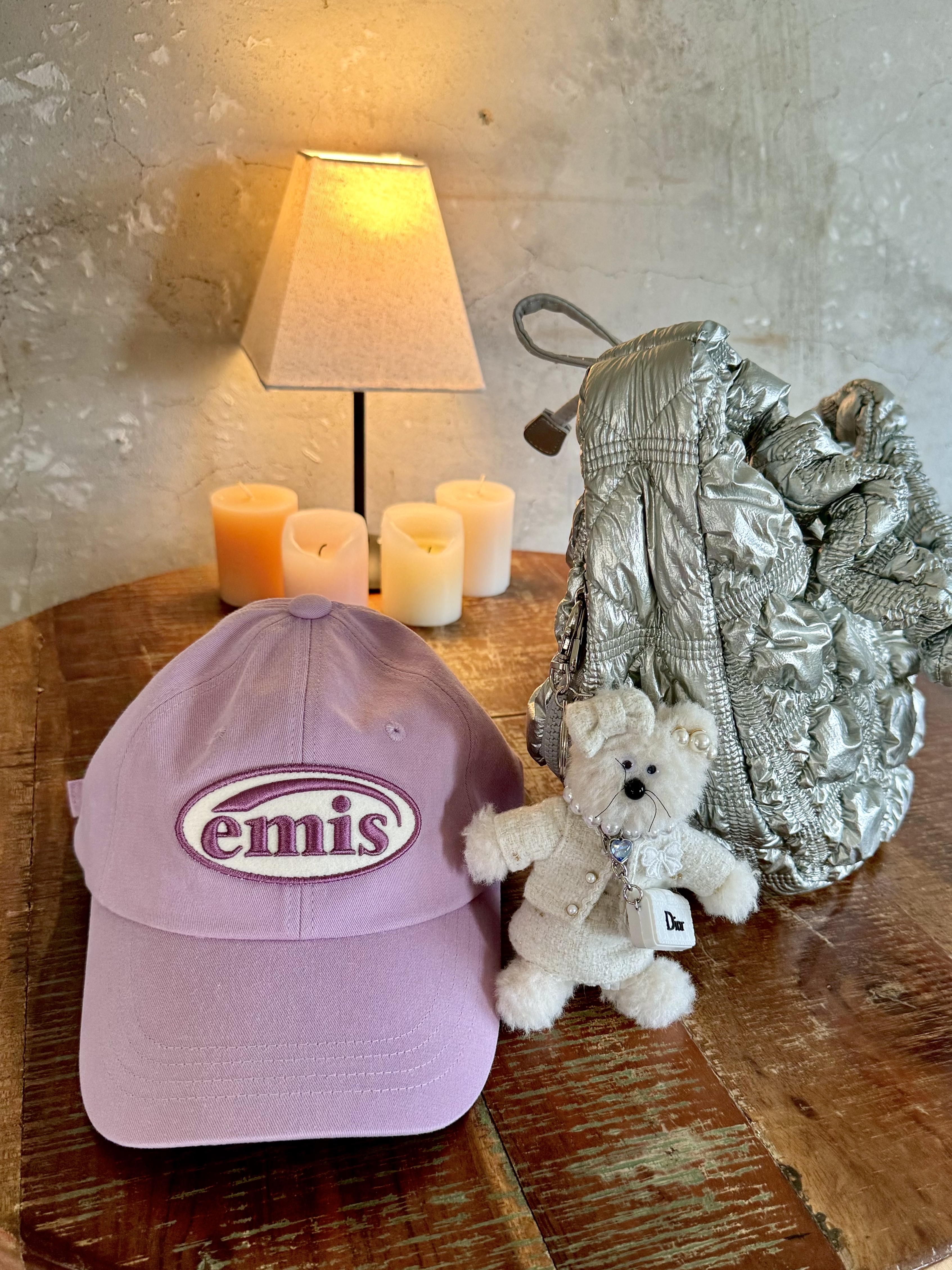 Emis Tone On Tone Wappen Ball Cap Light Purple, Carlyn Cozy Glaze Silver_H73109010S 착용 스타일 - 7