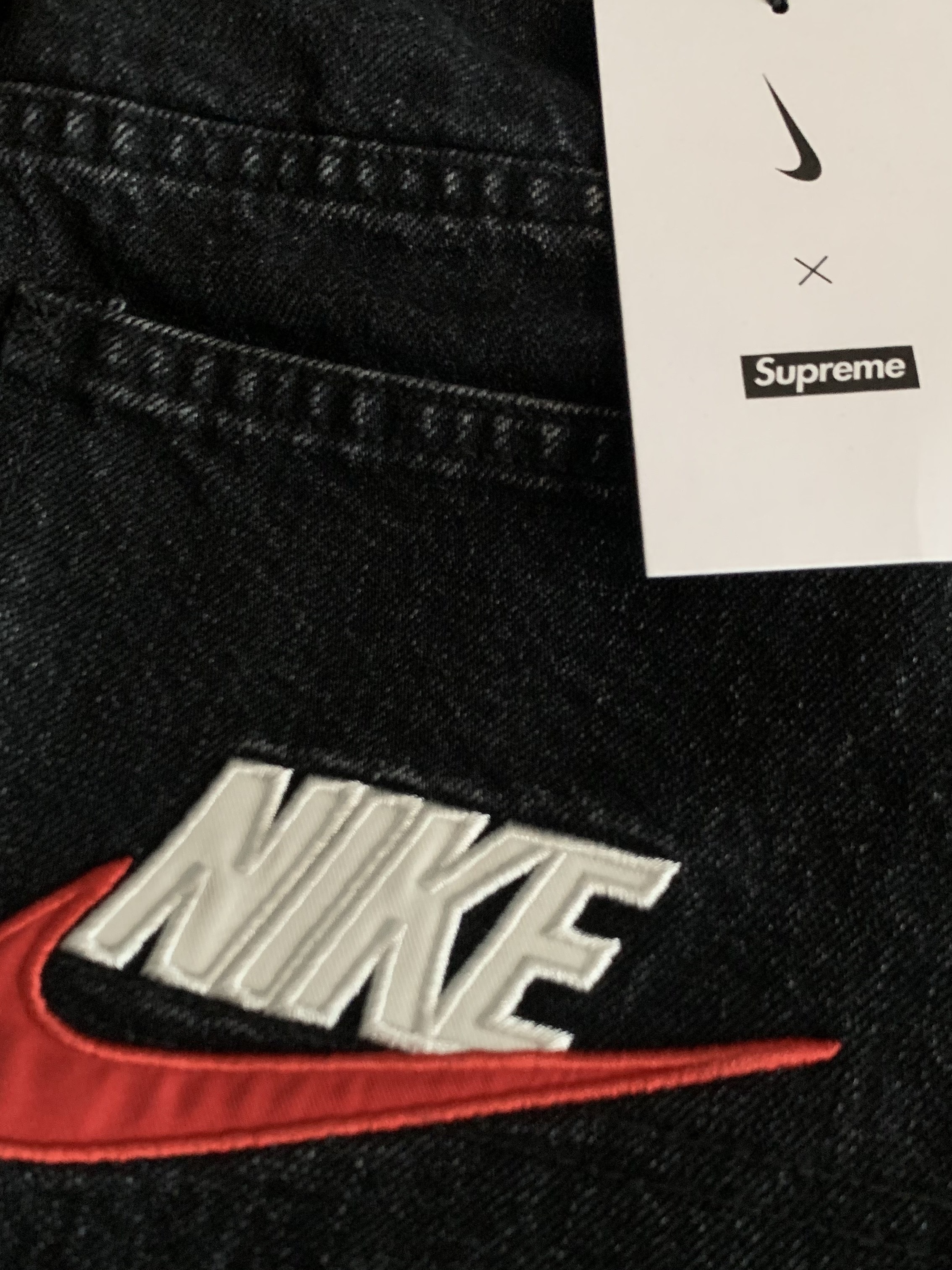 Supreme x Nike Denim Short Black - 24SS, Jordan 1 x Travis Scott x Fragment Retro Low OG SP Military Blue 착용 스타일 - 2
