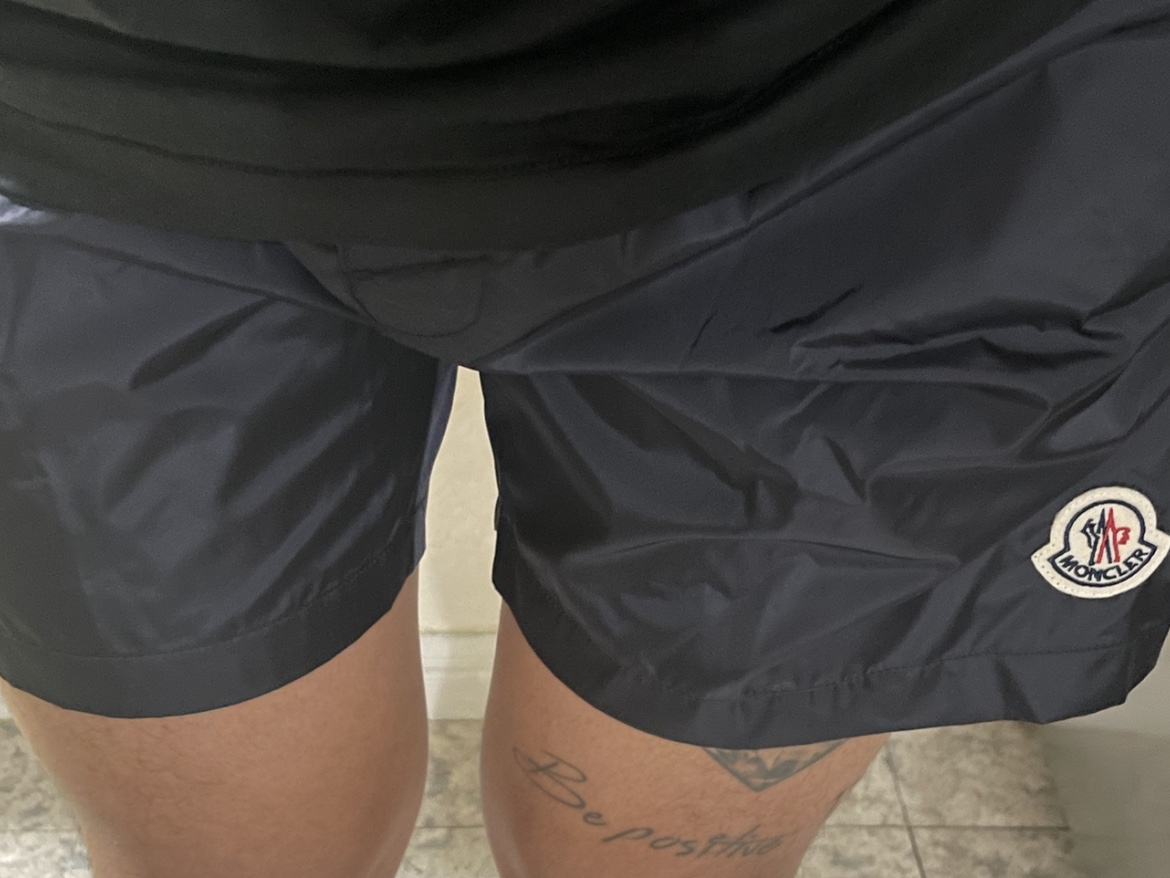 Moncler Swim Shorts Black - 24SS 착용 스타일 - 2