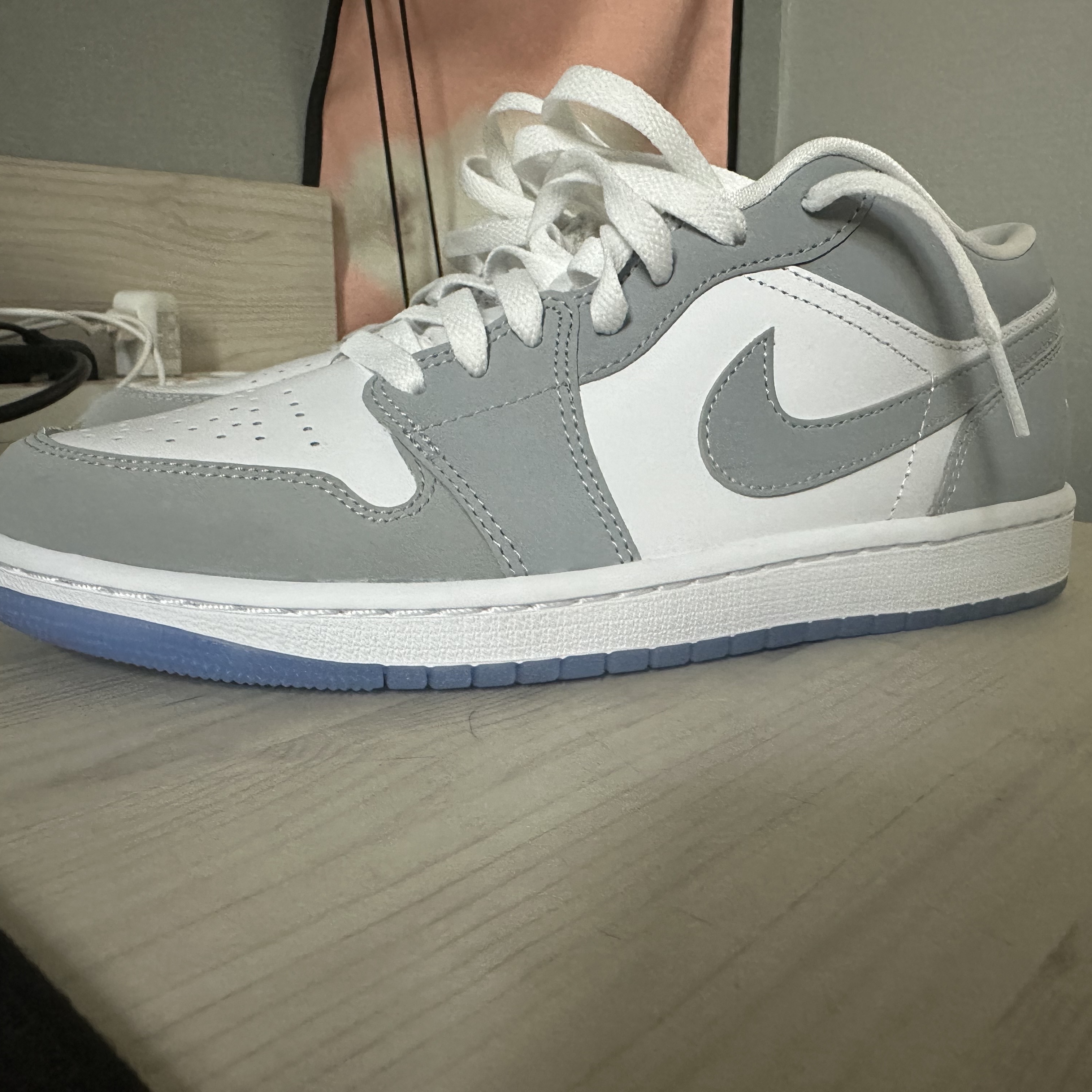 (W) Jordan 1 Low White Wolf Grey 착용 스타일