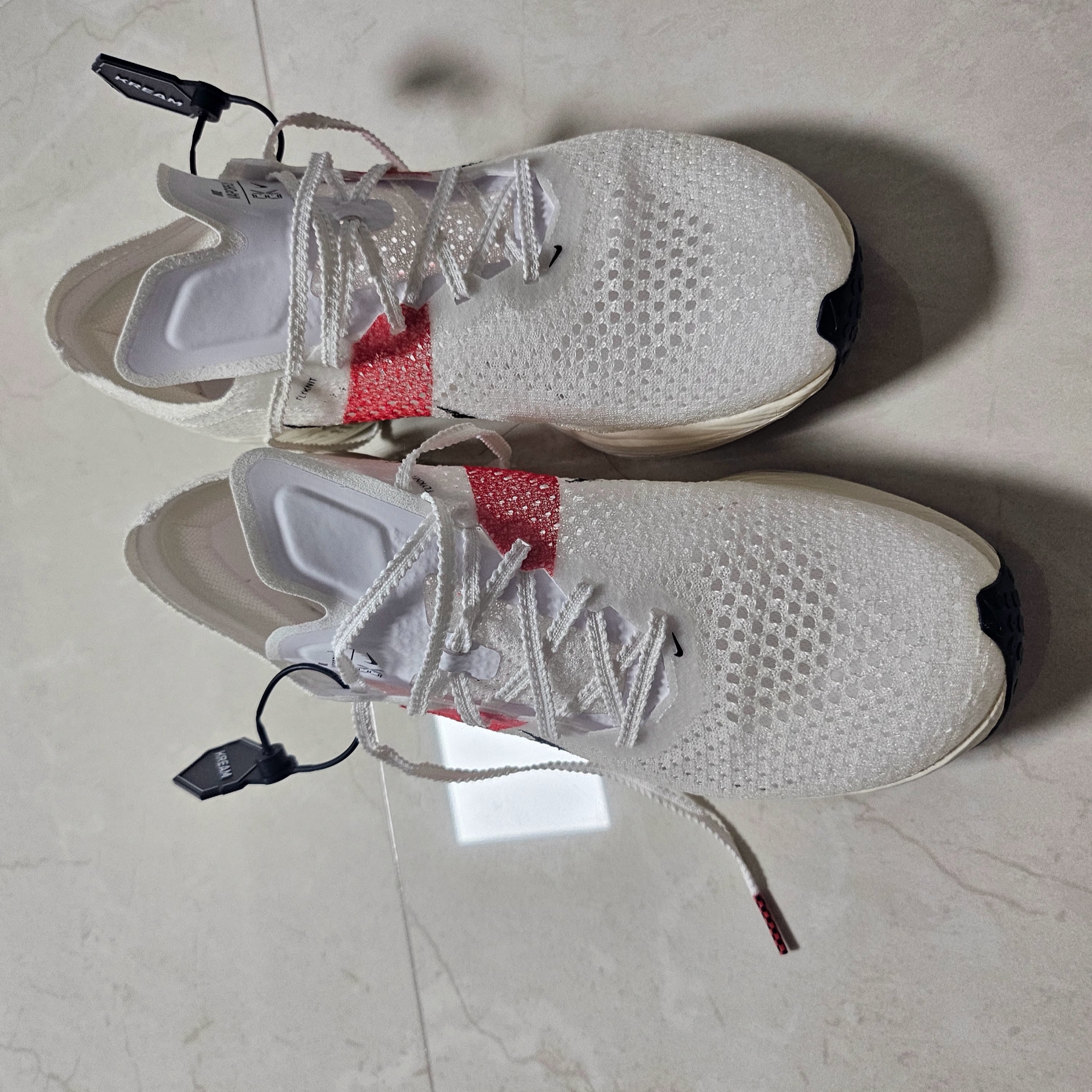 Nike ZoomX Vaporfly Next% 3 Eliud Kipchoge 착용 스타일