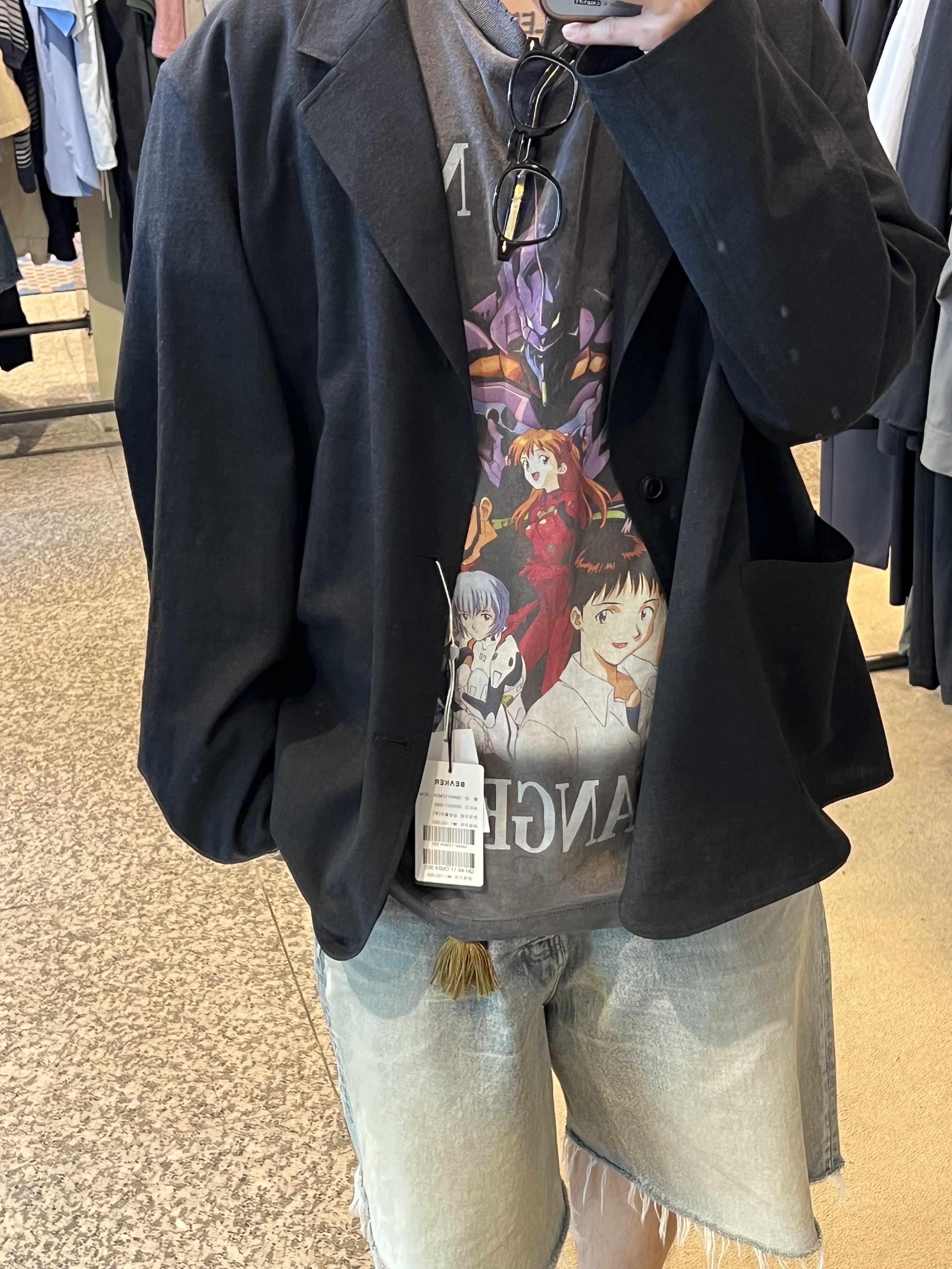 Saint Mxxxxxx x Evangelion Neon S/S T-Shirt Black, Balenciaga Skater Shorts Blue 착용 스타일 - 1