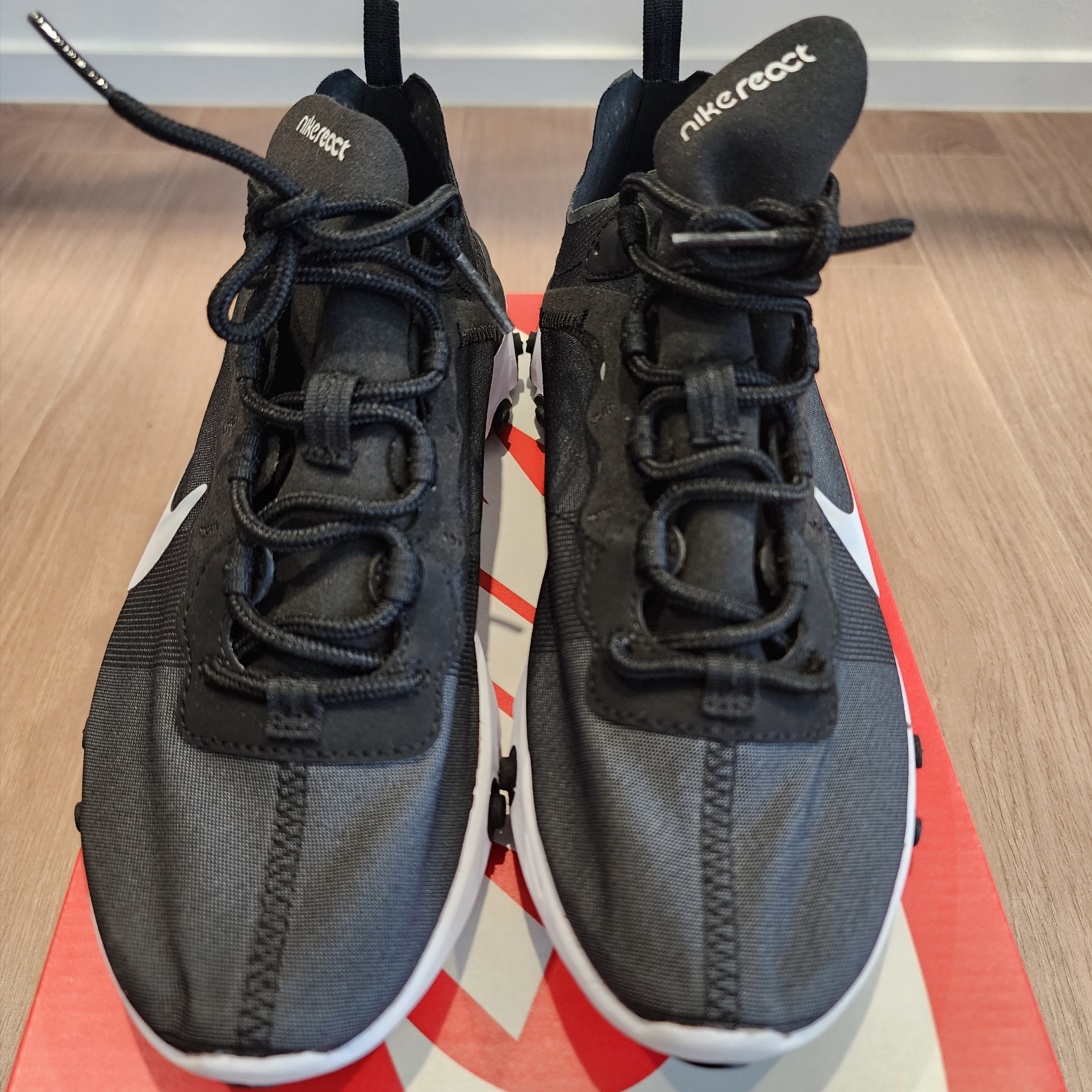 Nike React Element 55 Black White 착용 스타일 - 1