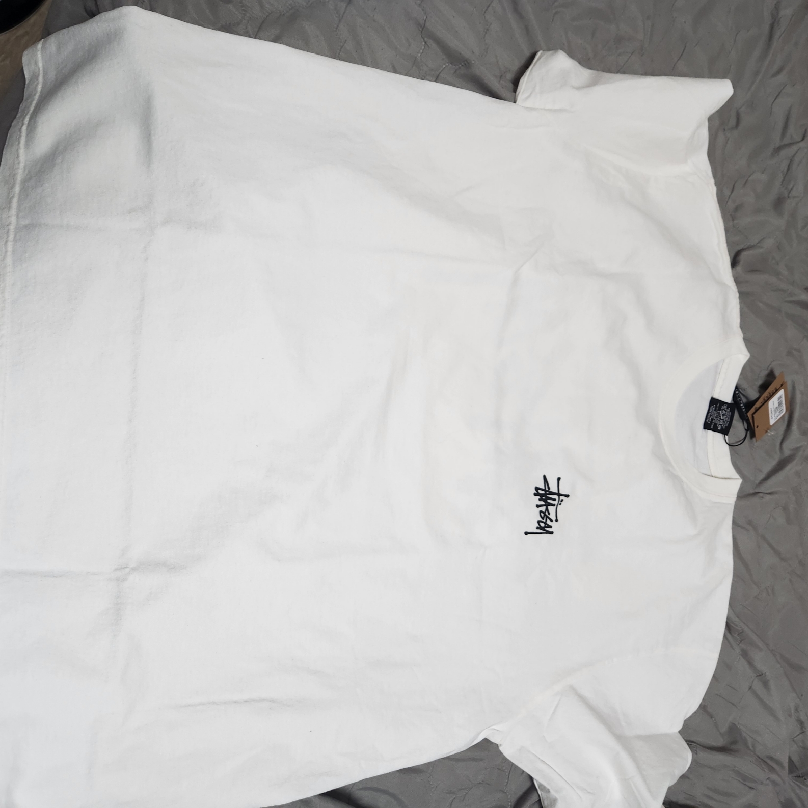 Stussy Basic Stussy T-Shirt White 2024, 2025 착용 스타일