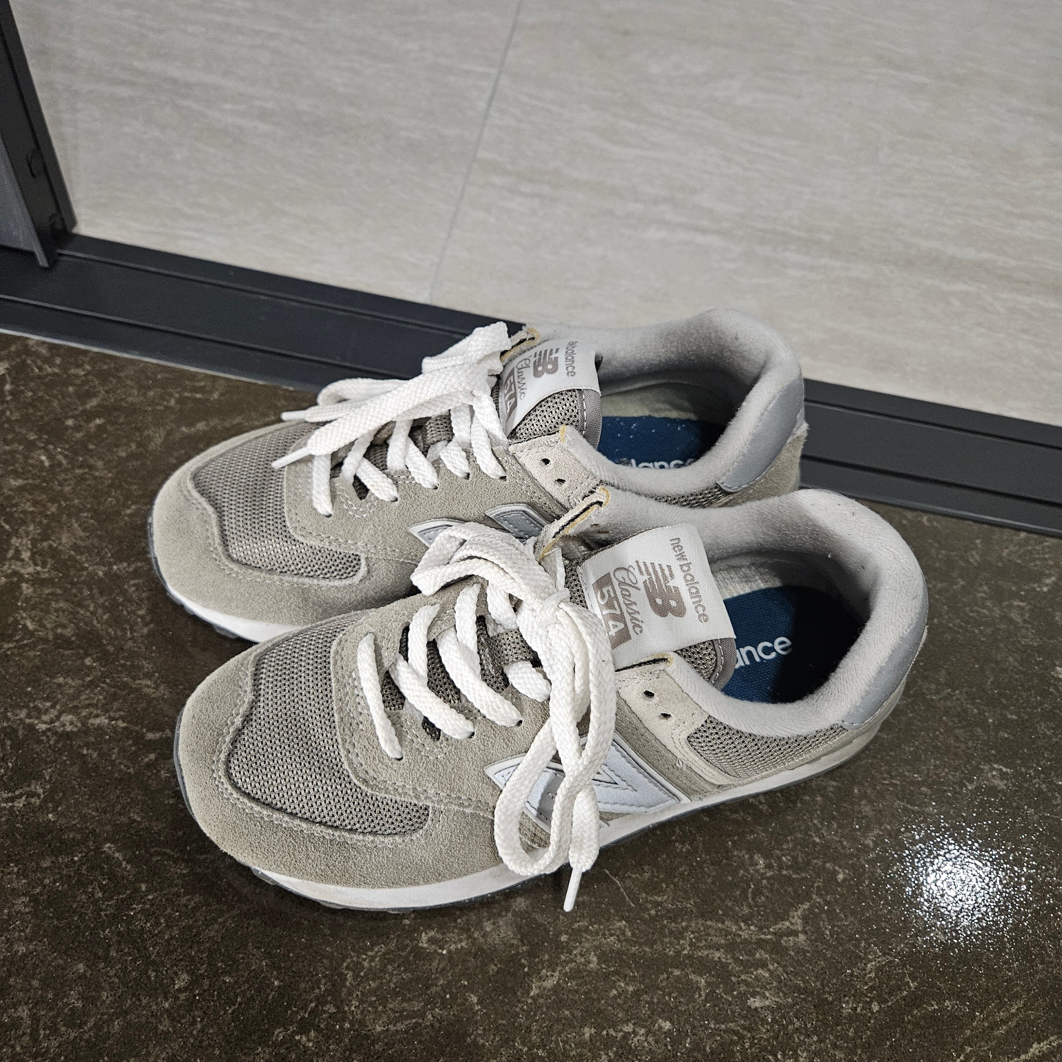 (W) New Balance 574 Worn By Anyone Grey - B Standard 착용 스타일