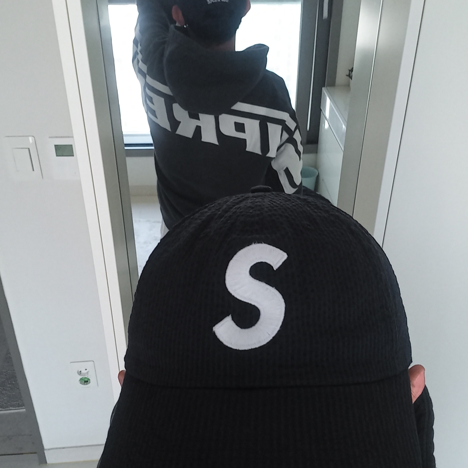 Supreme Seersucker S Logo 6-Panel Black - 24SS, Supreme Wrapped Half Zip Hooded Sweatshirt Washed Black - 24SS 착용 스타일 - 2