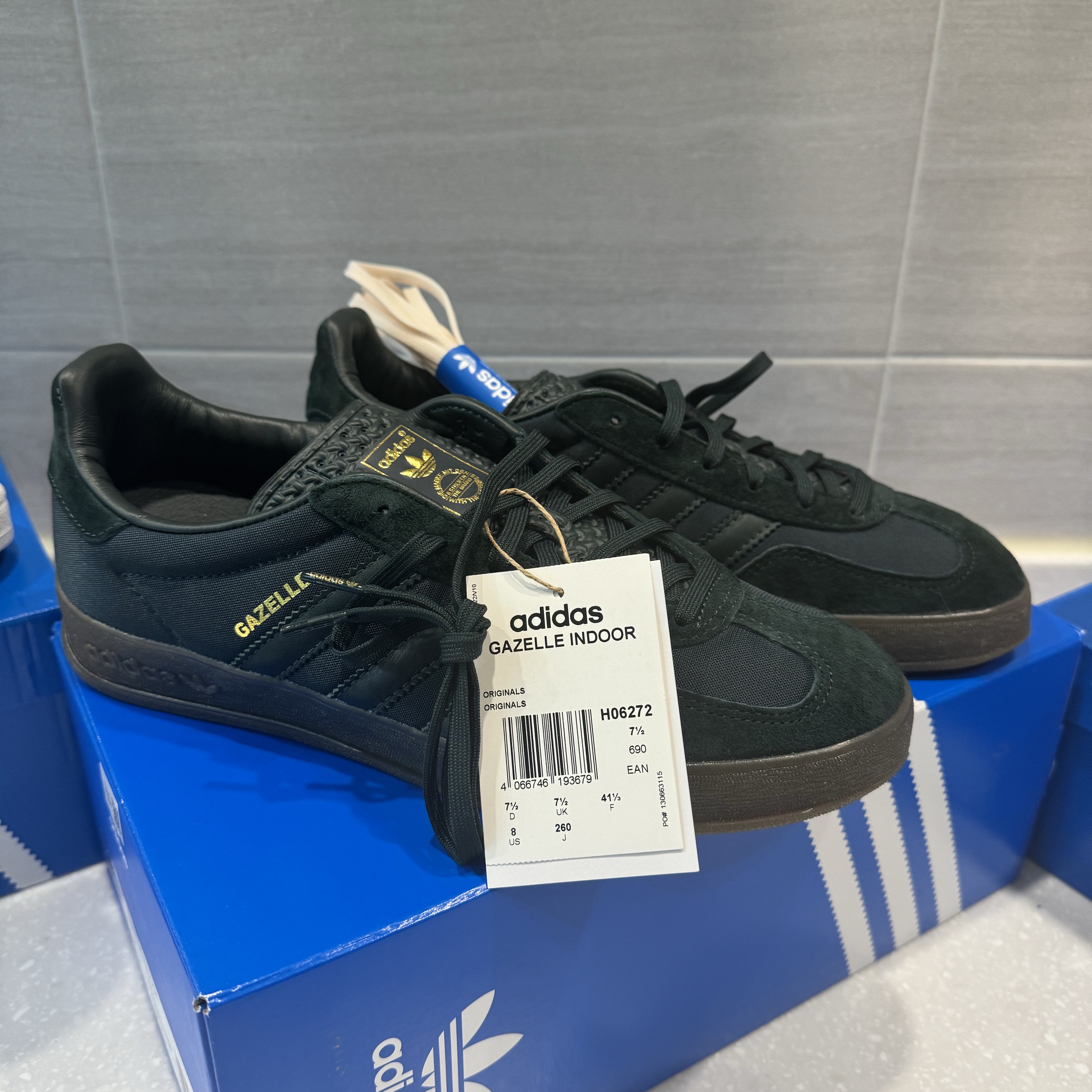Adidas Gazelle Indoor Shadow Green 착용 스타일