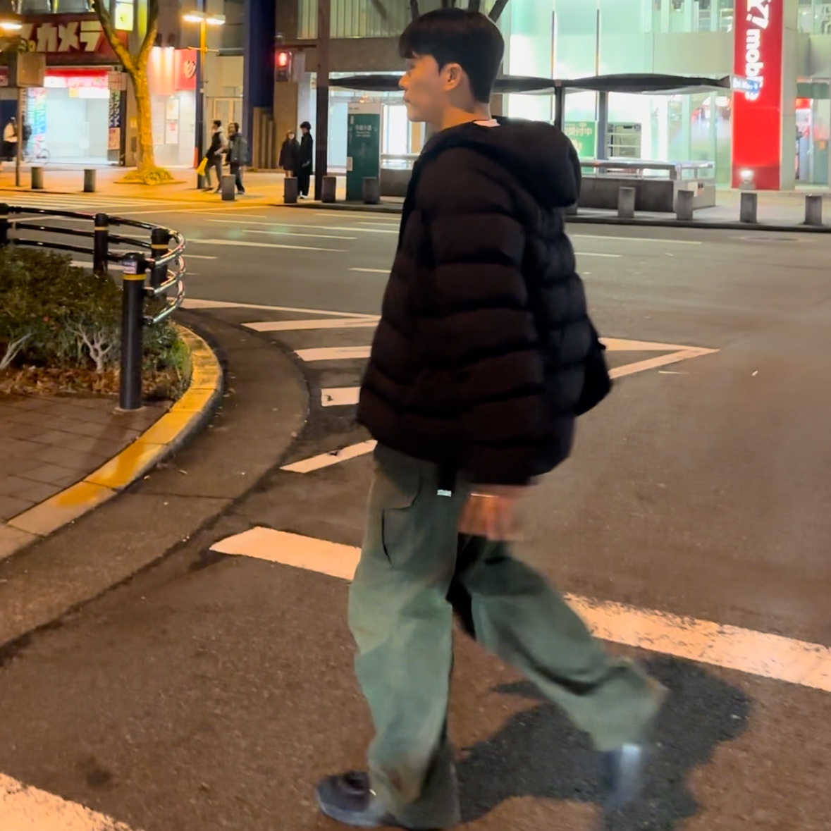 C.P. Company Eco-Chrome R Hooded Down Goggle Jacket Black - 23FW, Nike x Stussy Air Penny II Black 착용 스타일