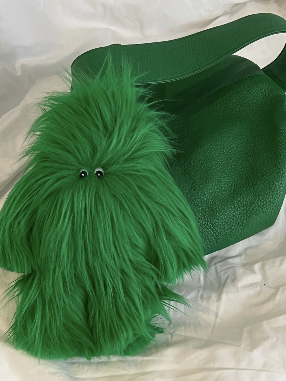 Lelbobrown Oversize Keyring Green Baraba, Lelbobrown Oversize Keyring Brown Baraba 착용 스타일