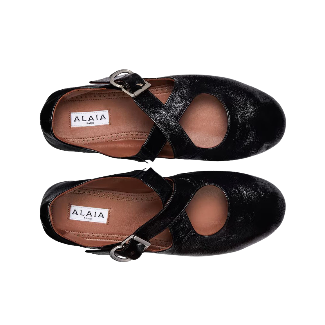 (W) 알라이아 크리스 크로스 발레 플랫 페이턴트 카프스킨 블랙((W) Alaia Criss Cross Ballet Flats in Patent Calfskin Black) - 2