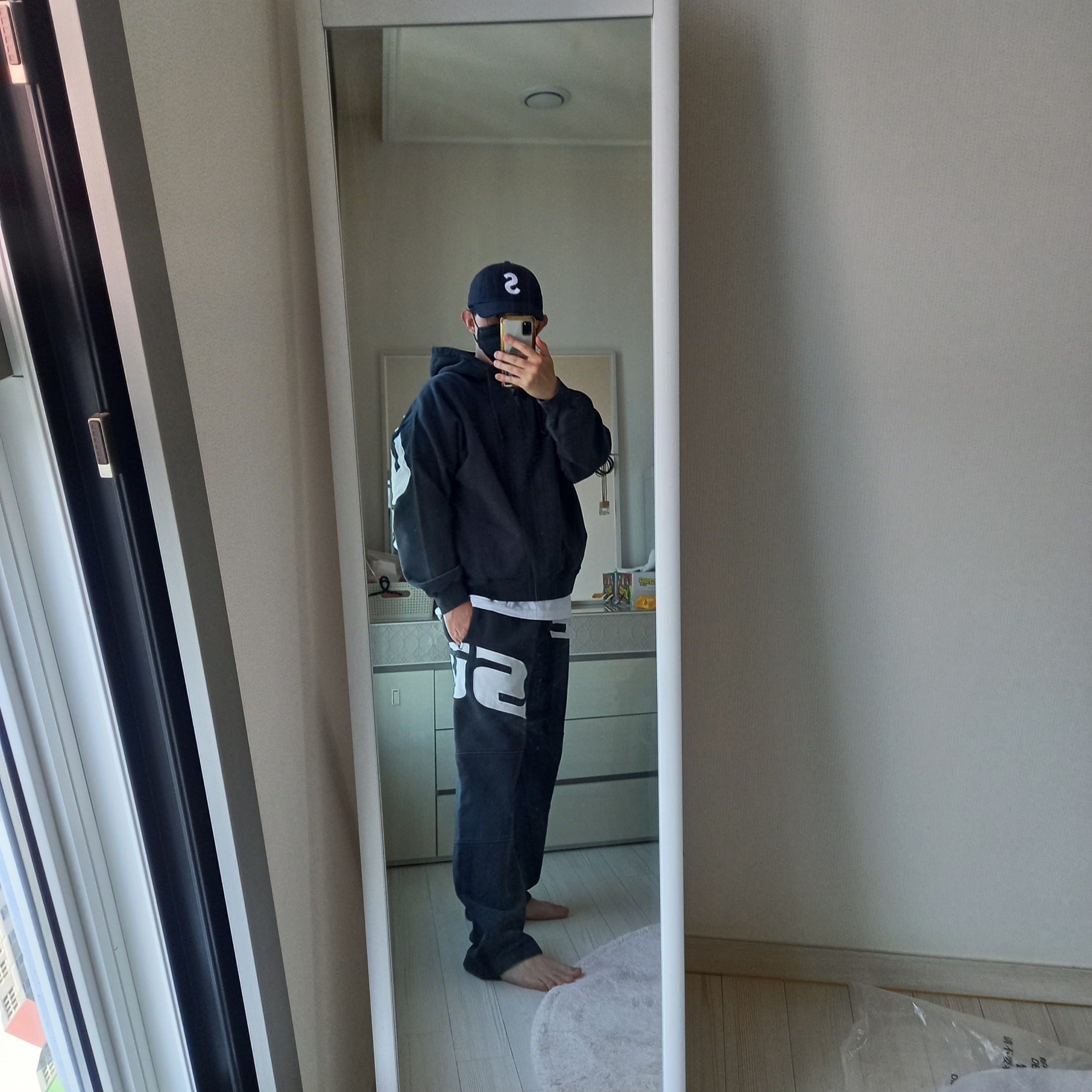 Supreme Seersucker S Logo 6-Panel Black - 24SS, Supreme Wrapped Half Zip Hooded Sweatshirt Washed Black - 24SS 착용 스타일 - 1