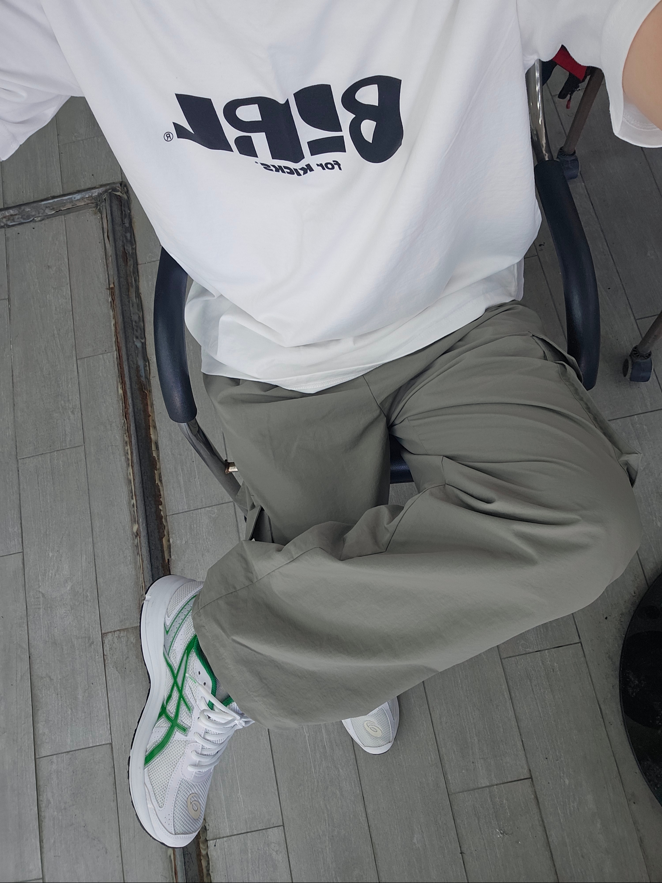 Asics Jog 100 S White Green - 2E Wide 착용 스타일