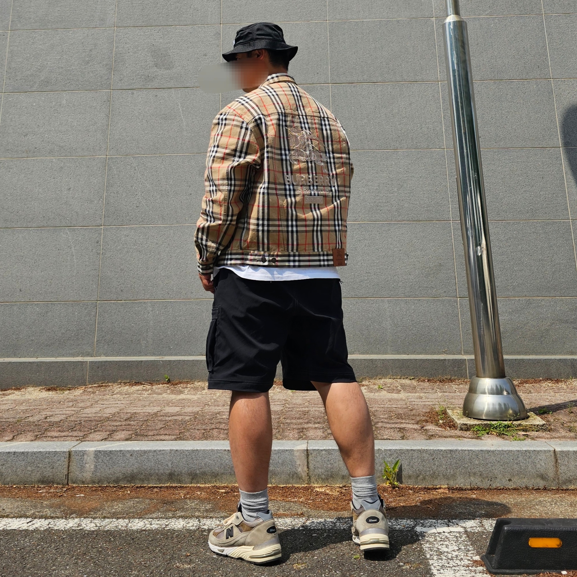 New Balance x JJJJound 991 Made in UK Grey, Nike ACG Smith Summit Cargo Pants Black - Asia 착용 스타일