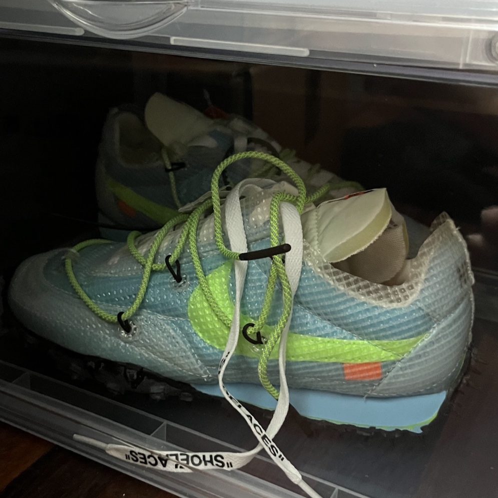 (W) Nike x Off-White Waffle Racer Vivid Sky, Gentle Monster Tam 01 Black 착용 스타일 - 3