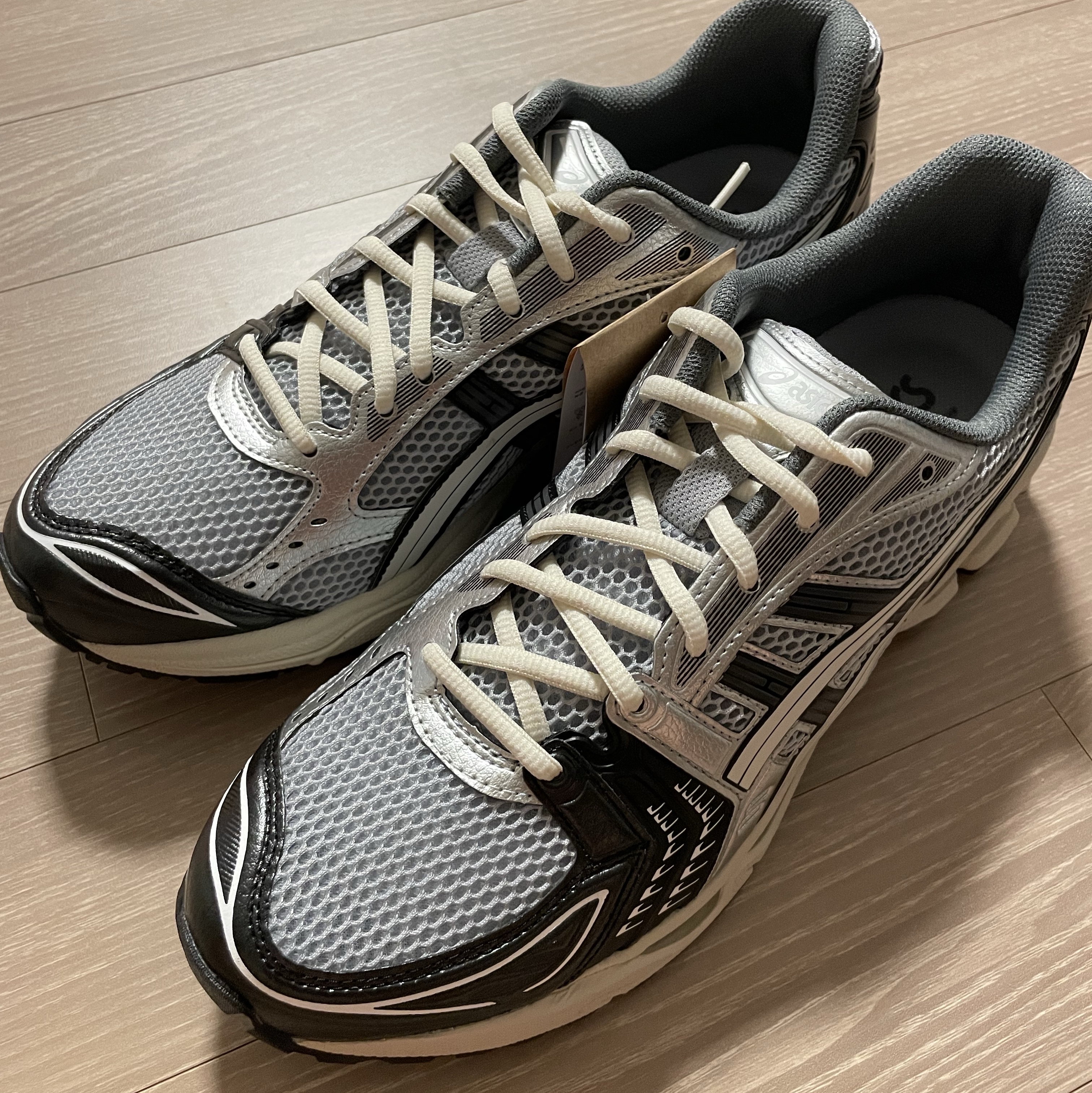 Asics Gel-Kayano 14 Black Glacier Grey 착용 스타일 - 1