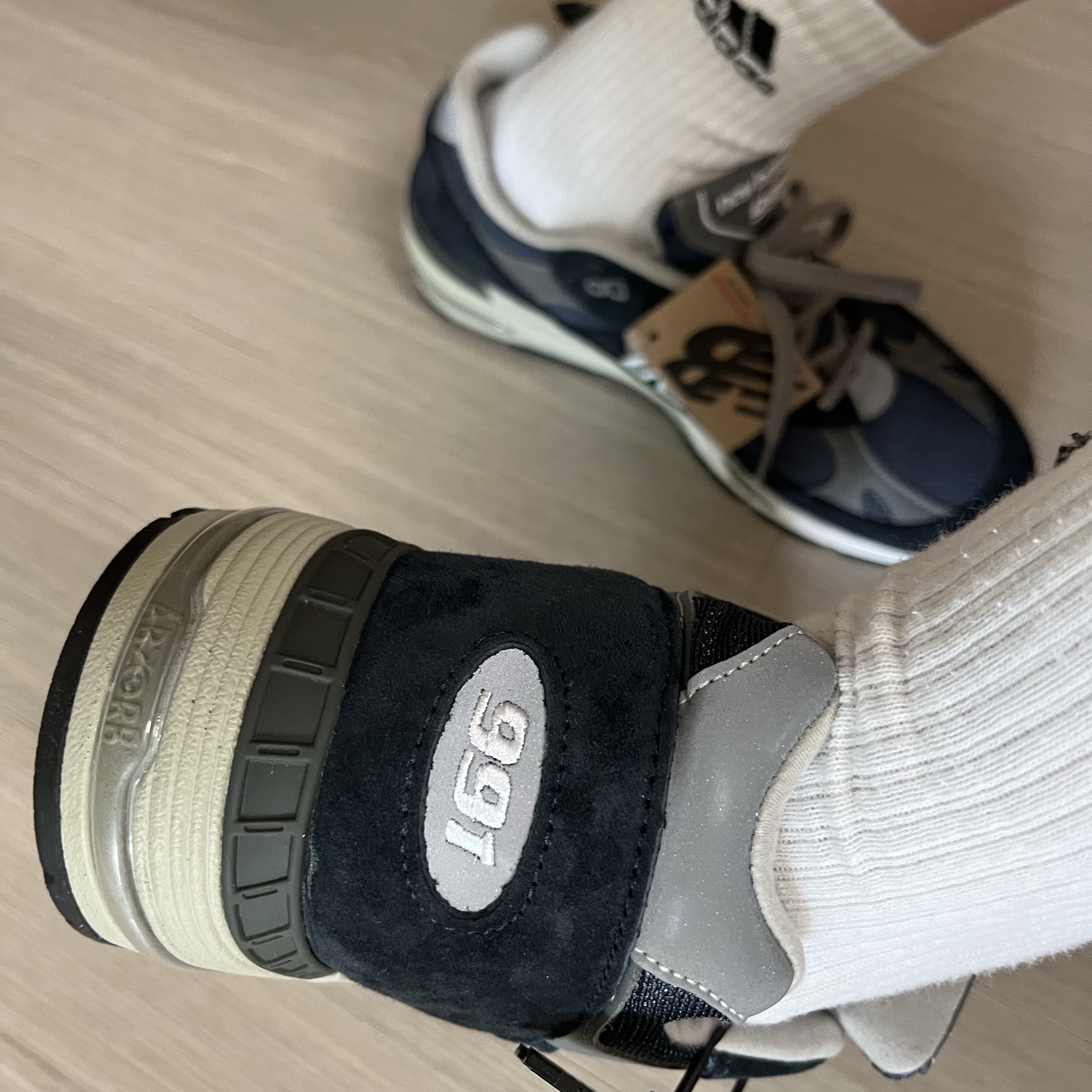 New Balance 991 Made in UK Navy 착용 스타일 - 2