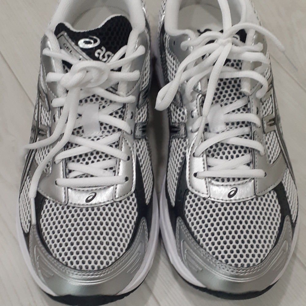Asics Gel-1130 White Black 착용 스타일
