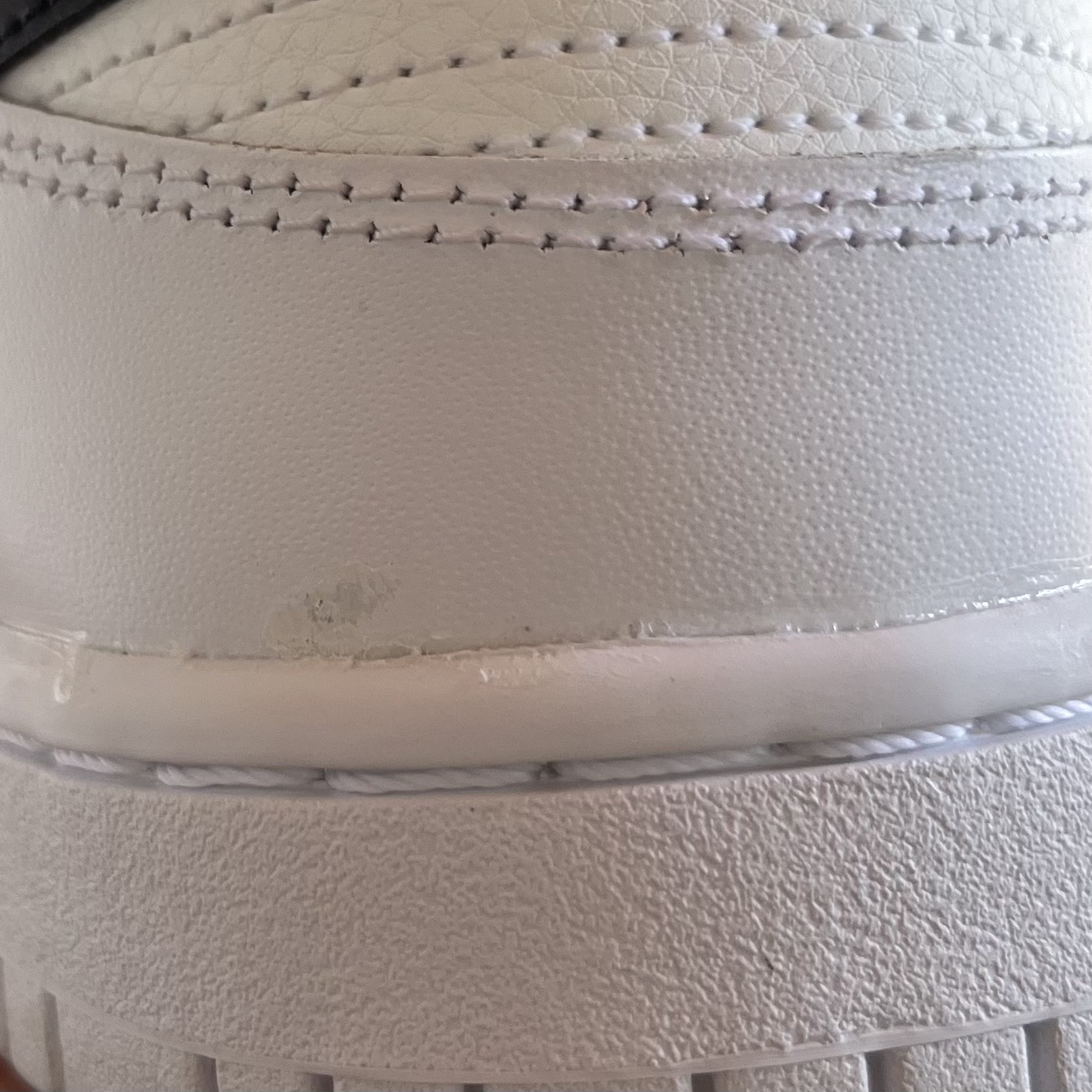 Nike Dunk Low Retro Summit White 착용 스타일 - 3
